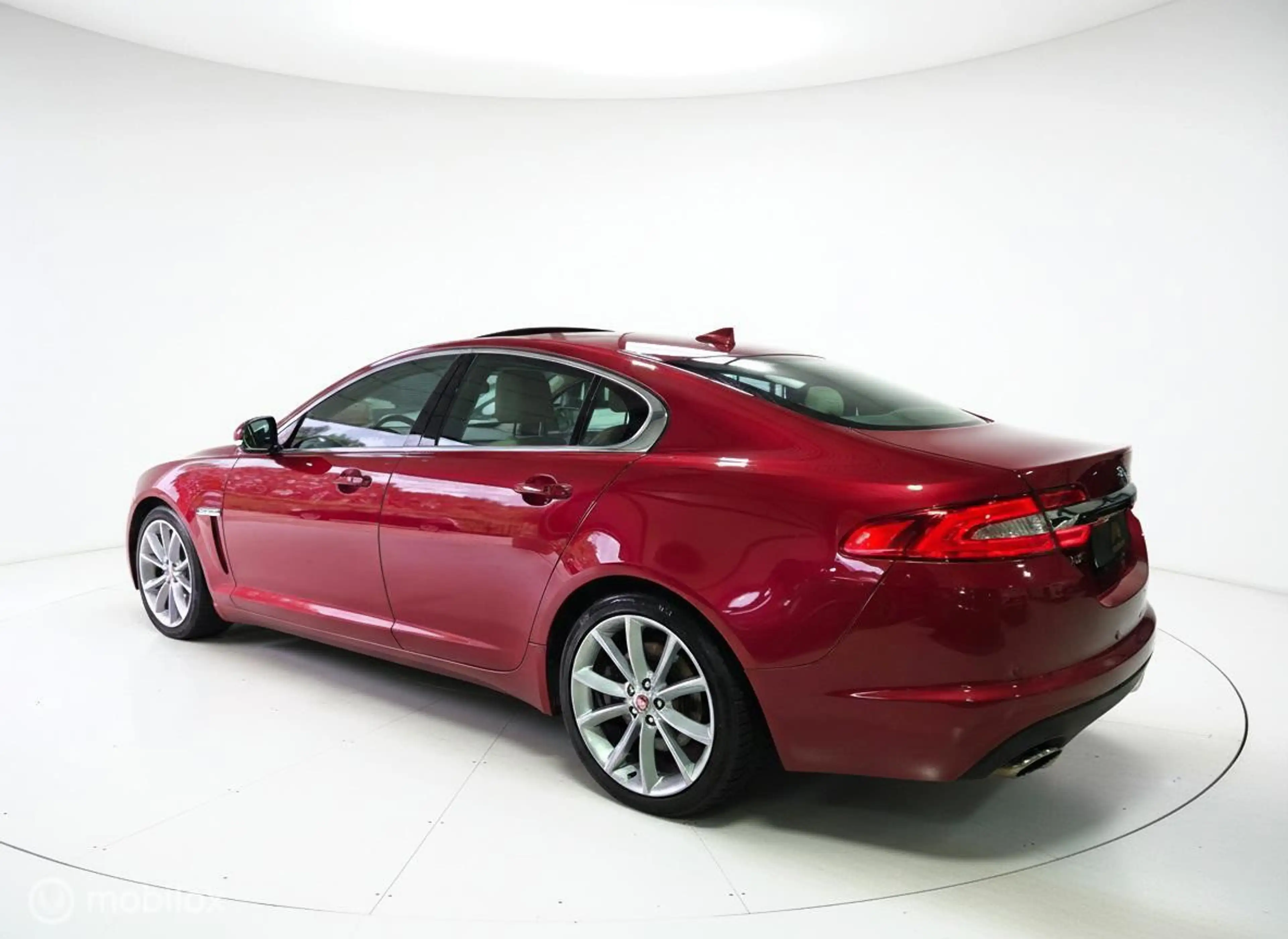 Jaguar XF 3.0 V6 340pk schuifkanteldak|Camera|Navigatie|Lede — photo 2