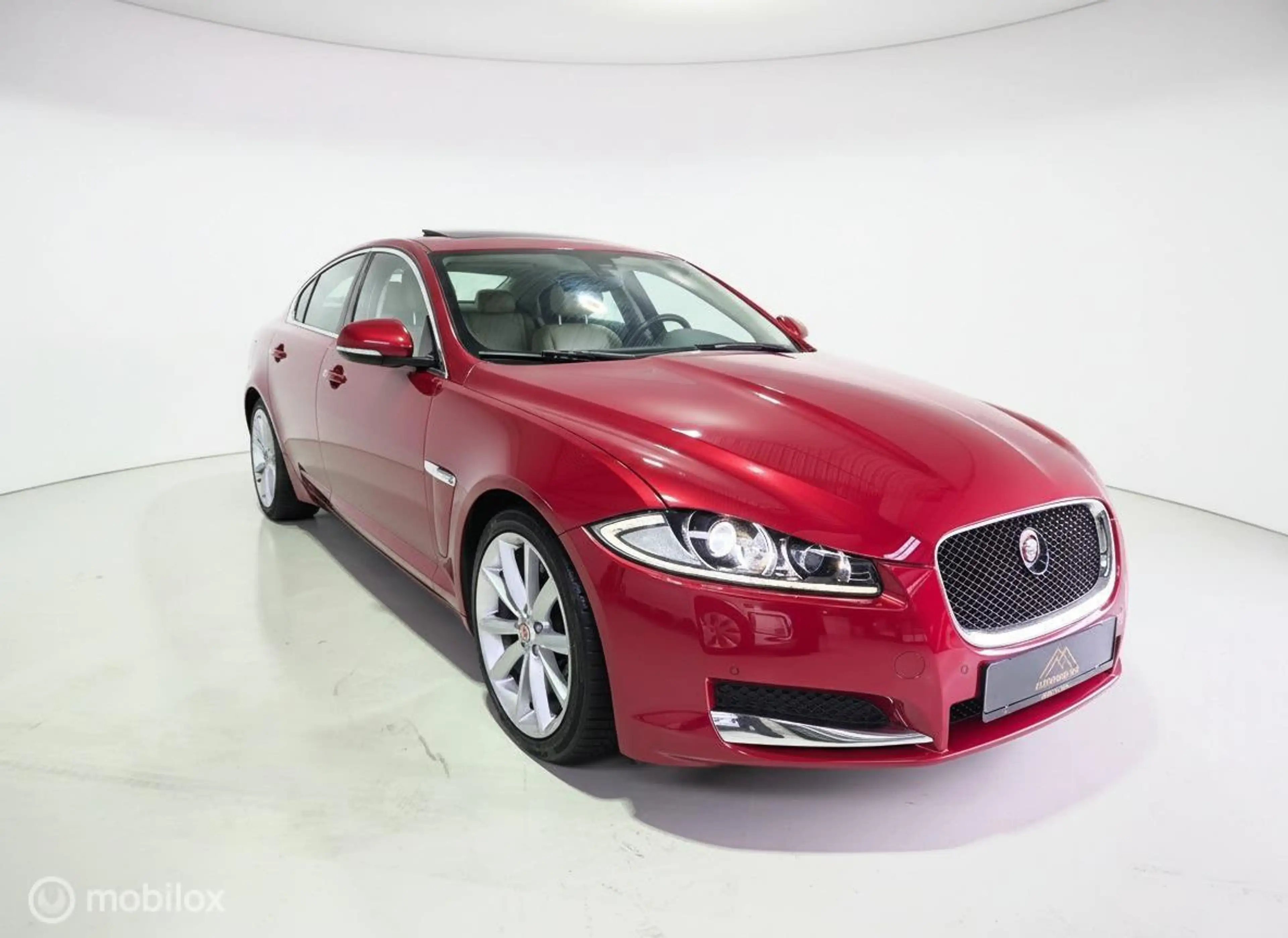 Jaguar XF 3.0 V6 340pk schuifkanteldak|Camera|Navigatie|Lede — photo 4