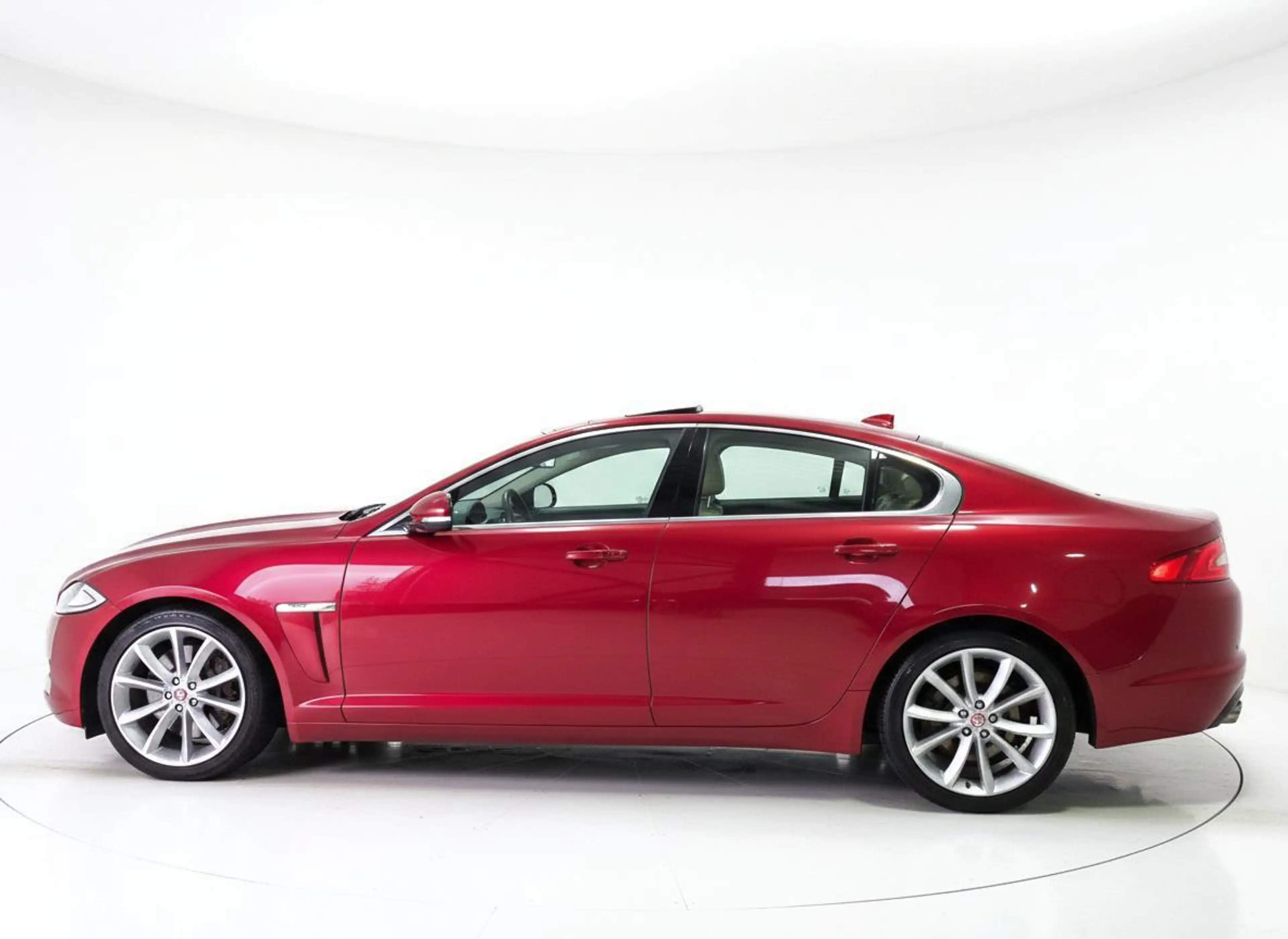 Jaguar XF 3.0 V6 340pk schuifkanteldak|Camera|Navigatie|Lede — photo 8