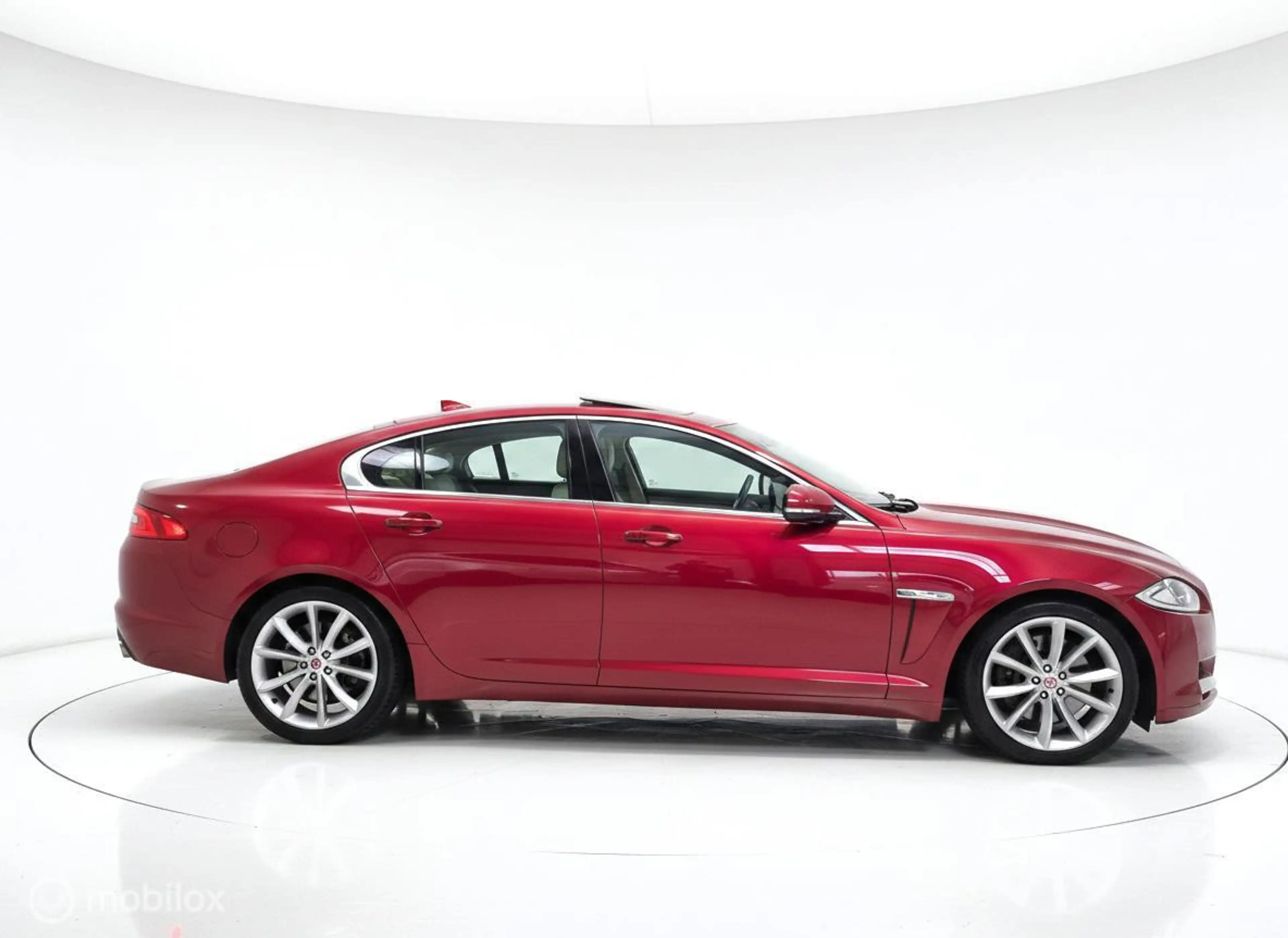 Jaguar XF 3.0 V6 340pk schuifkanteldak|Camera|Navigatie|Lede — photo 9