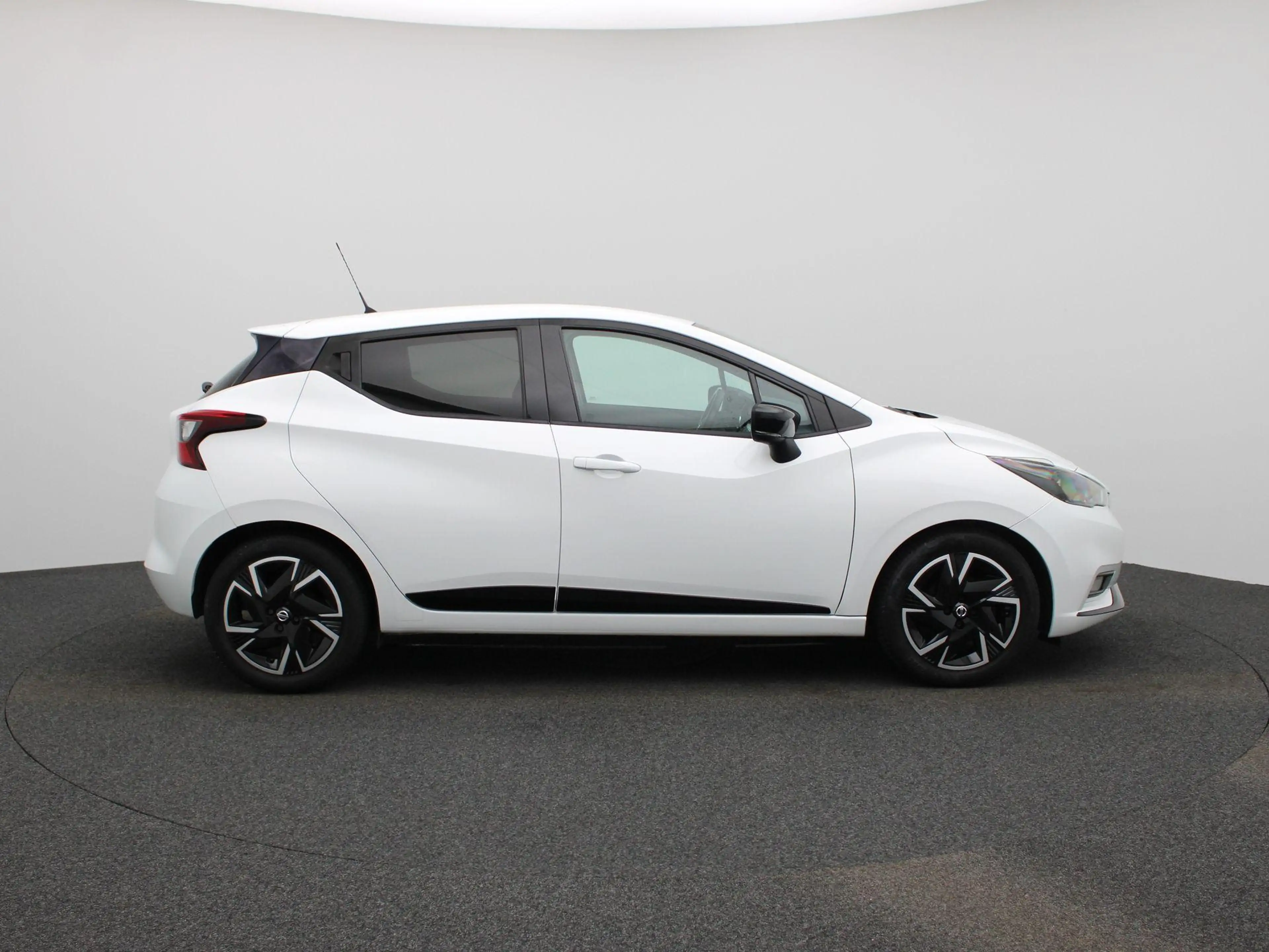 Nissan Micra 1.0 IG-T N-Design NAVIGATIE | AIRCO | PARKEERSENSO — photo 6