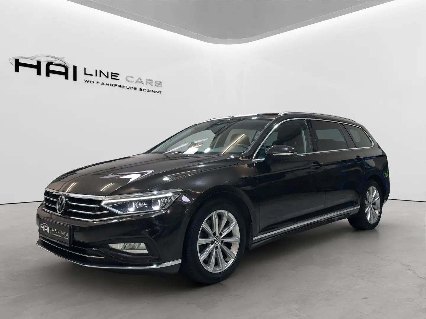 Volkswagen Passat Variant Elegance 4Motion | ACC | Matrix-LED | Keyless | Braun - 1