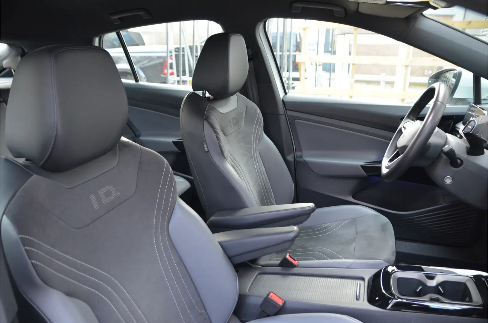 Volkswagen ID.5 Pro 77 kWh Navigatie, Aluminium wielen Wit - 2