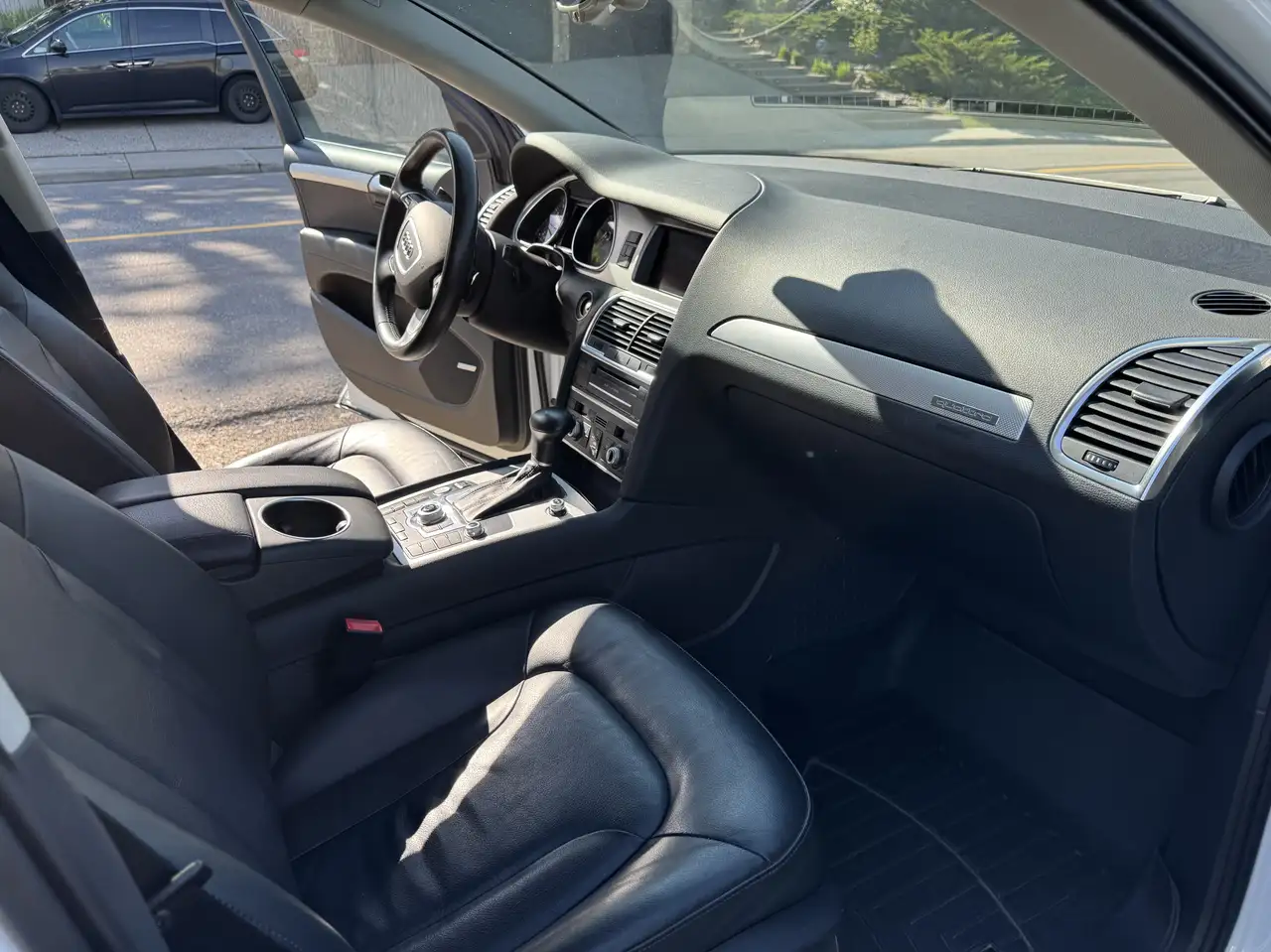 Q7 снимка Q7