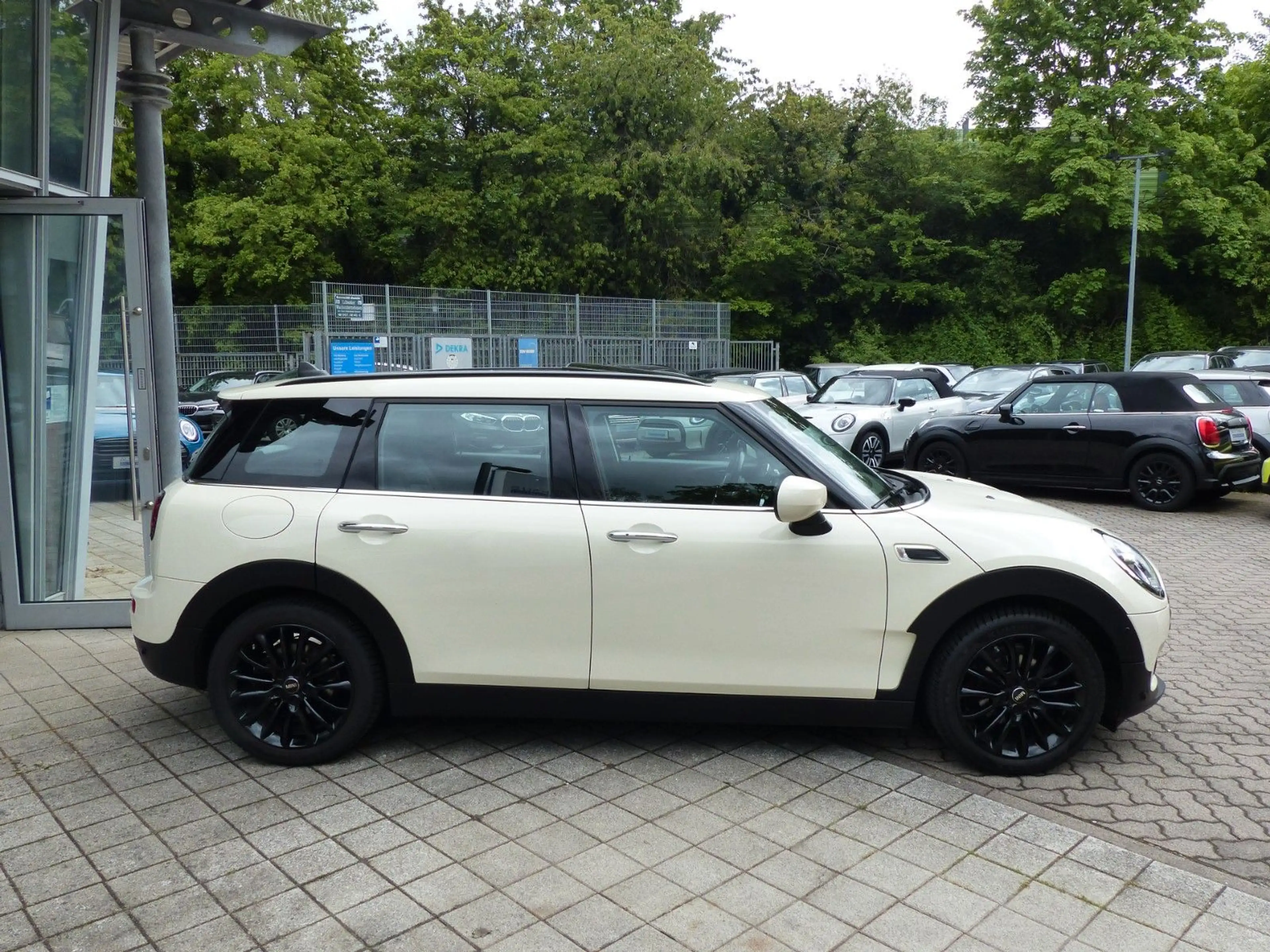 MINI One Clubman Aut., Navi, Panoramadach, K.-Leder — photo 2