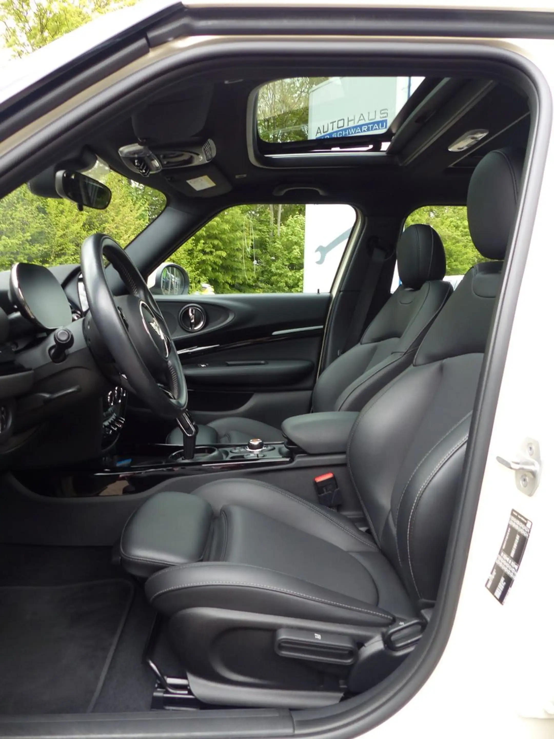 MINI One Clubman Aut., Navi, Panoramadach, K.-Leder — photo 13