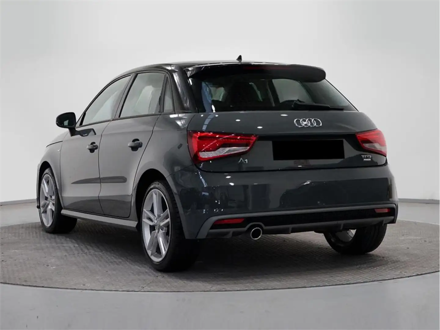 Audi A1 Attraction 1.0 TFSI 70kW Sportback - 2
