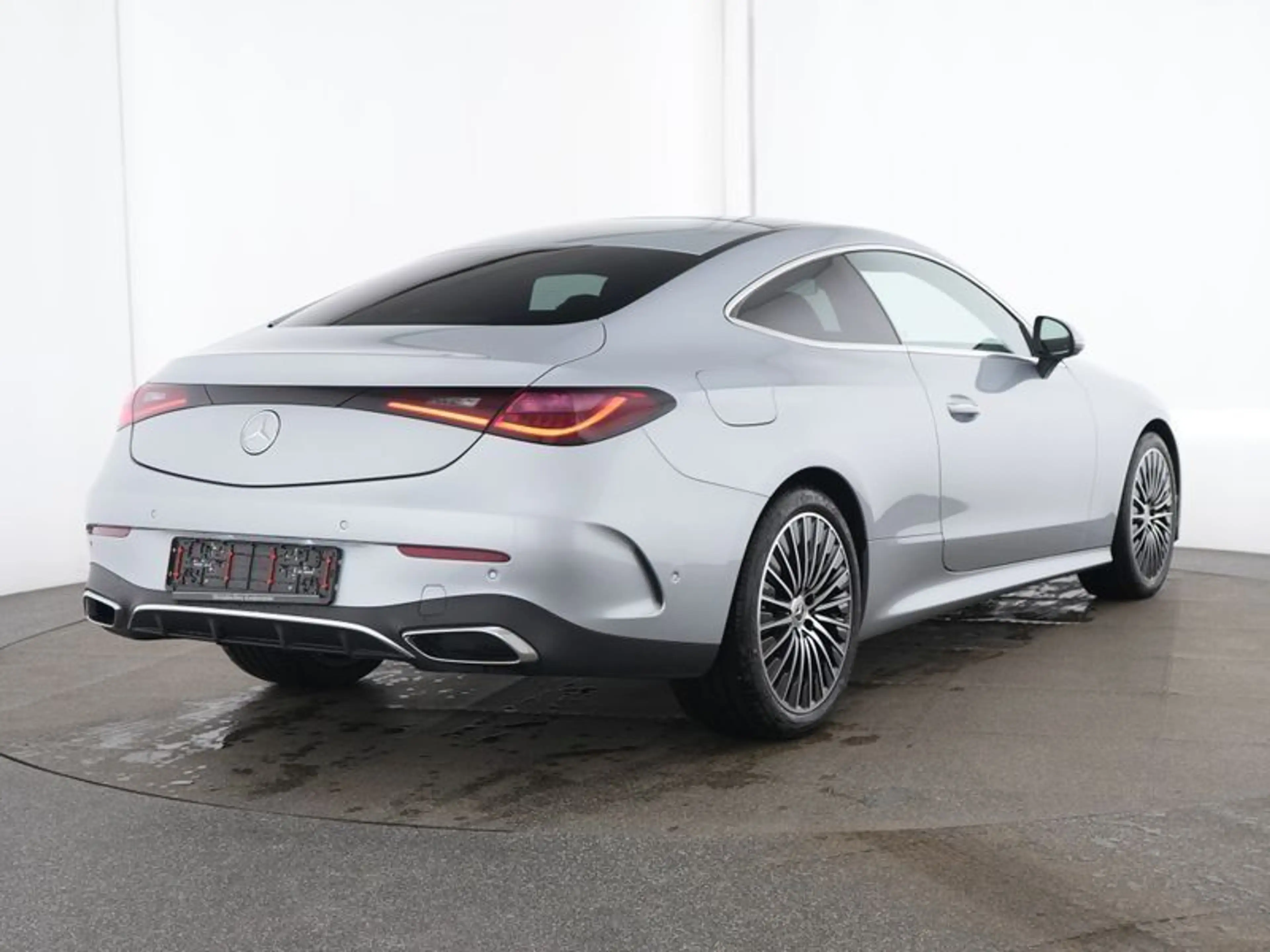 Mercedes-Benz CLE 200 Coupe AMG-ADVANCED+ PANO MEMORY WINTER — photo 4
