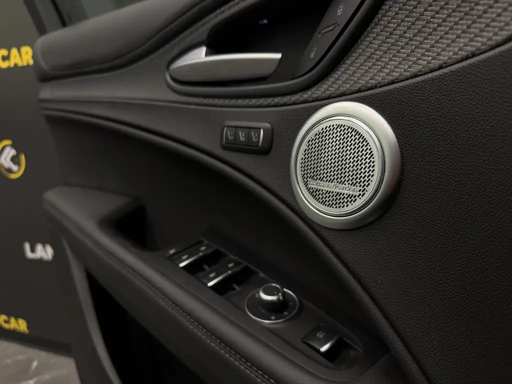 Alfa Romeo Stelvio | foto 12