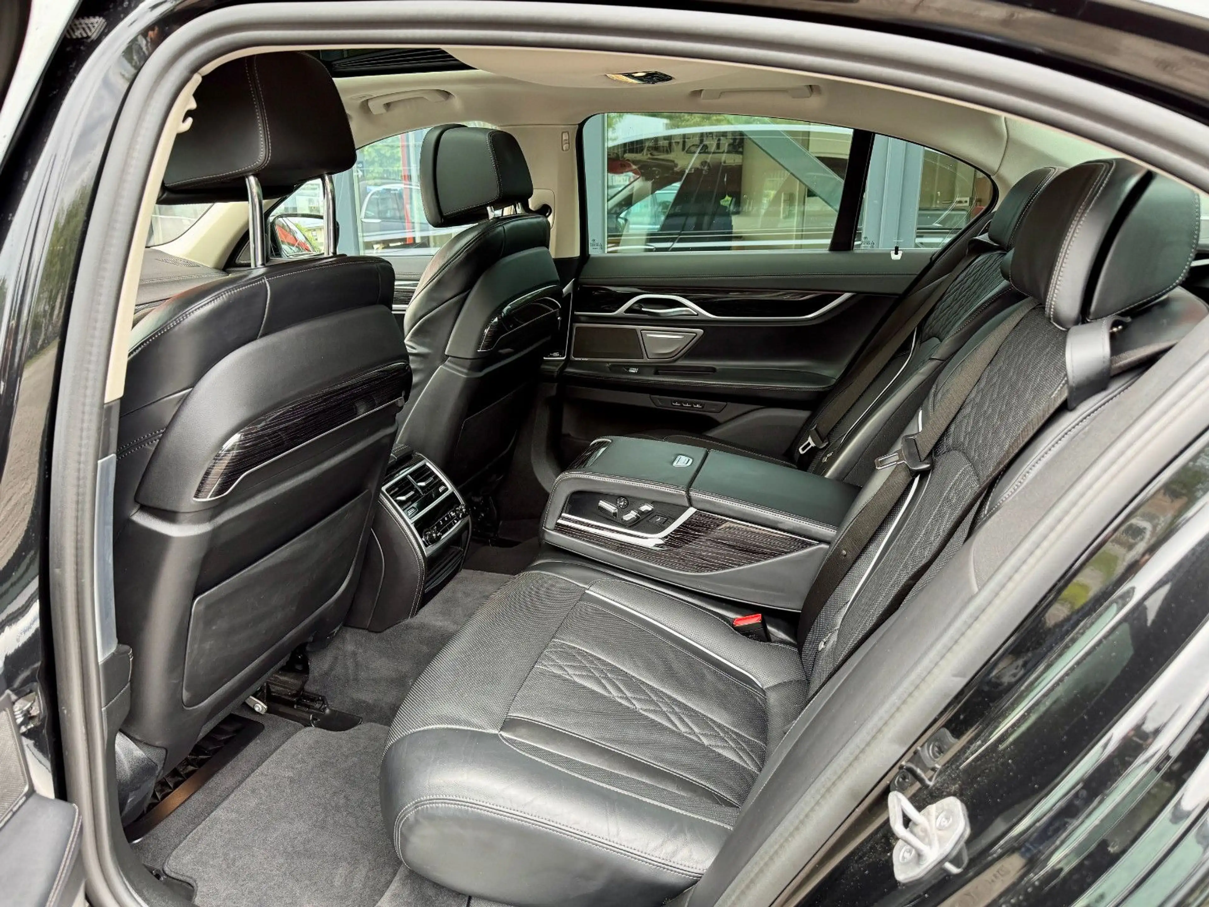 BMW 740 d xDrive*Massage*el.GSD*Standhzg*H&K*DrivAPro — photo 10