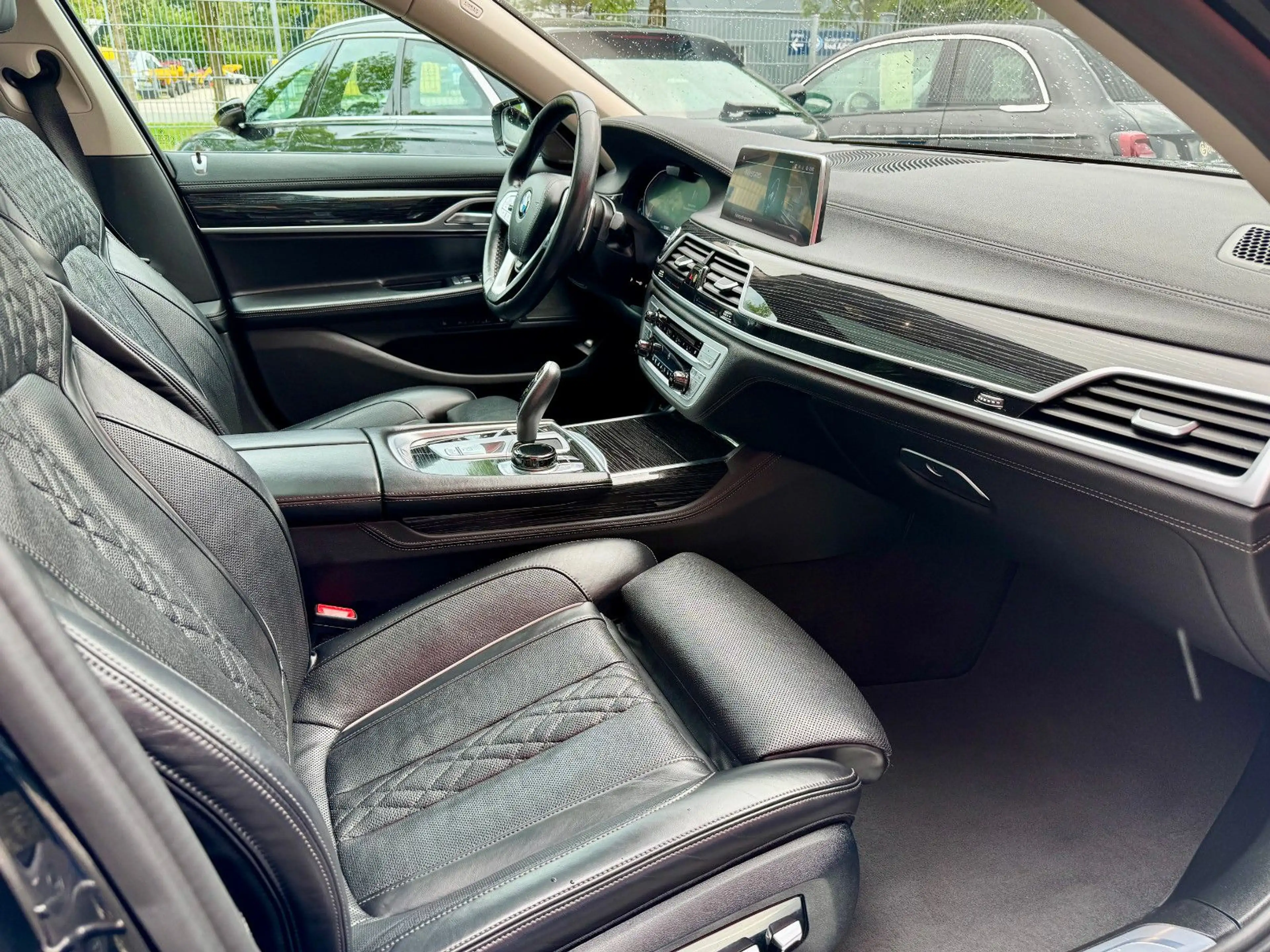 BMW 740 d xDrive*Massage*el.GSD*Standhzg*H&K*DrivAPro — photo 8