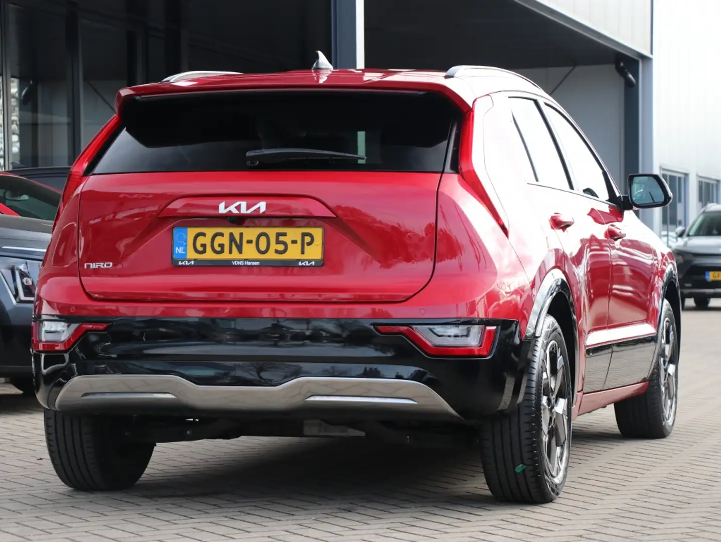 Kia e-Niro EV Edition Advanced 64.8 kWh I Gratis laadpaal I L Piros - 2