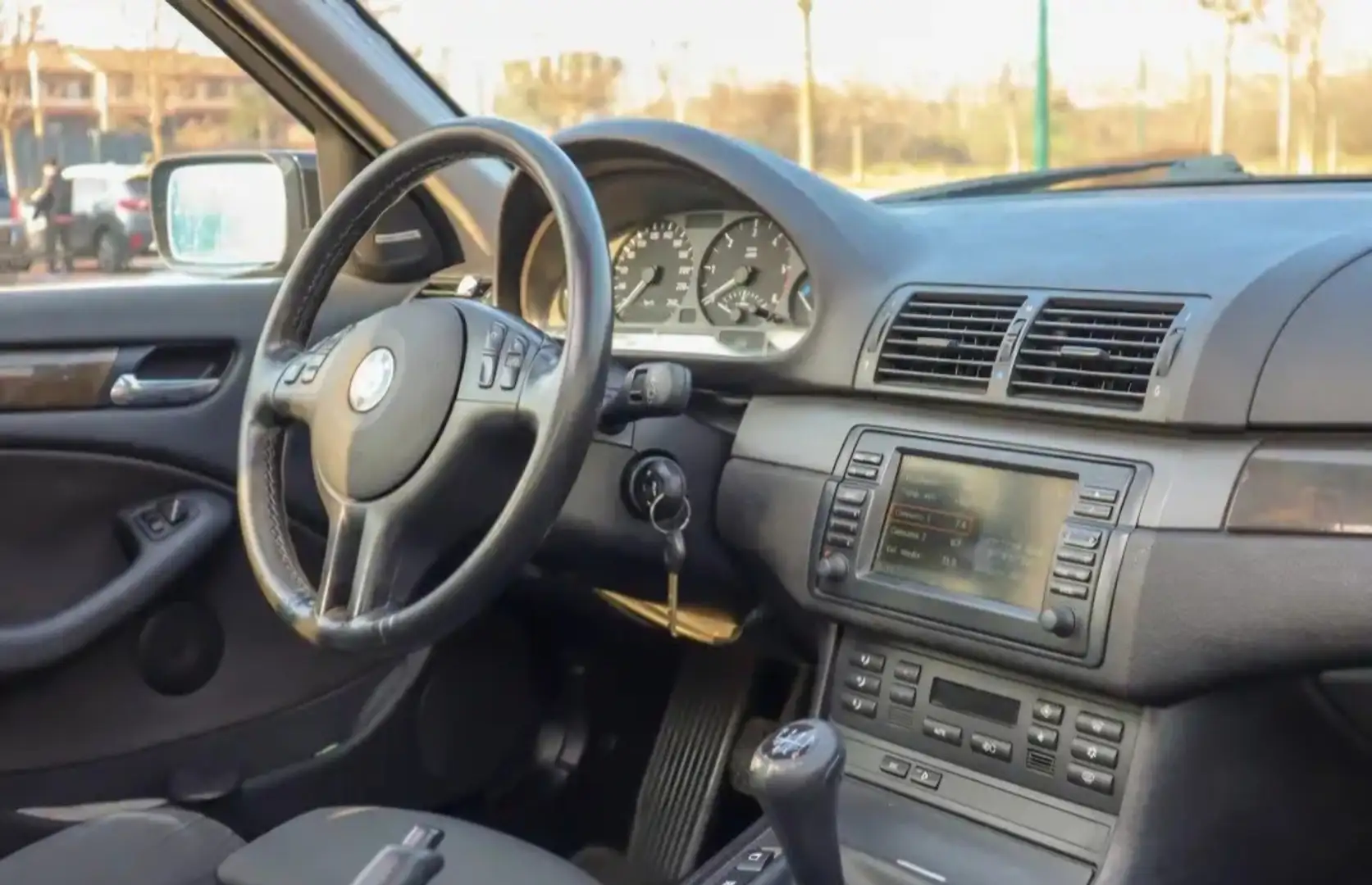 BMW 320 320d Touring Futura - 2