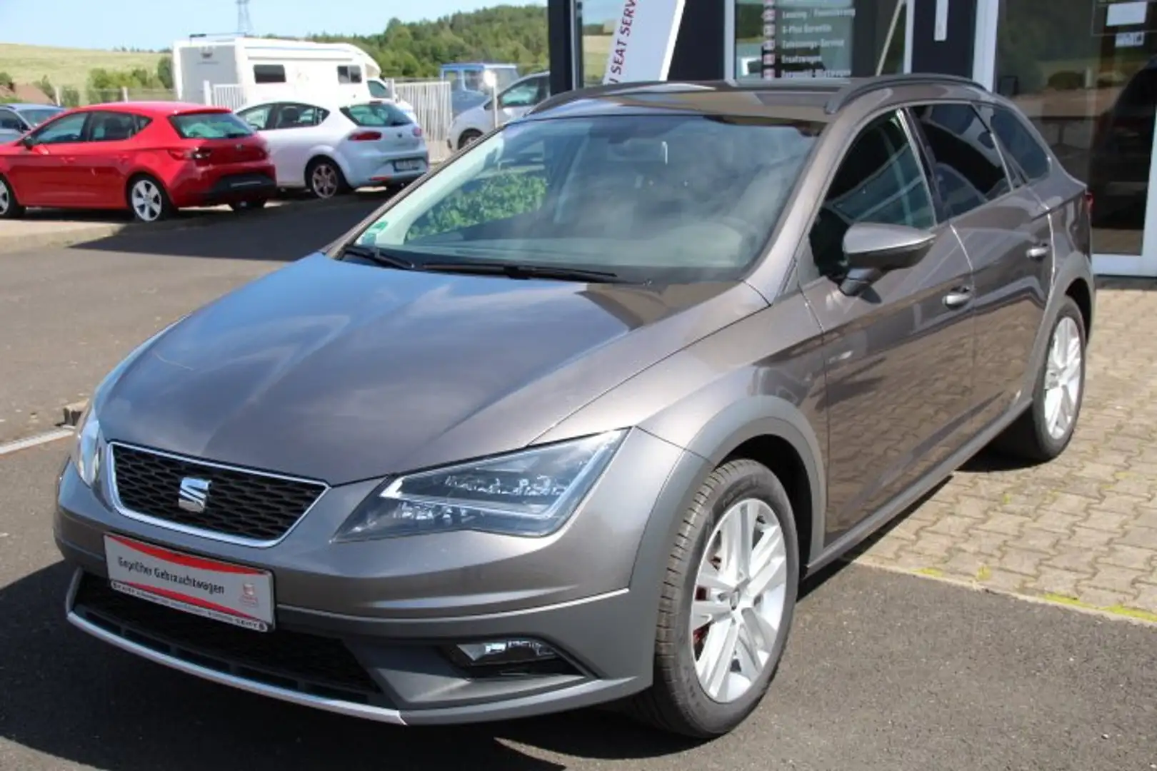 SEAT Leon ST 1.4 TSI X-Perience Start/Stopp Grau - 1