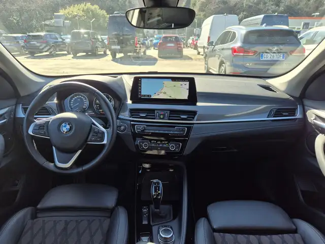BMW X1 view 8