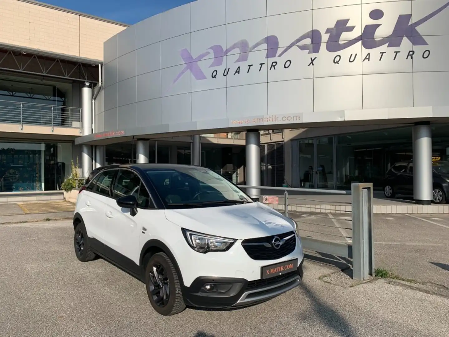 Opel Crossland X 1.5 ECOTEC D 102 CV Start&Stop 120 Anniversary Weiß - 1