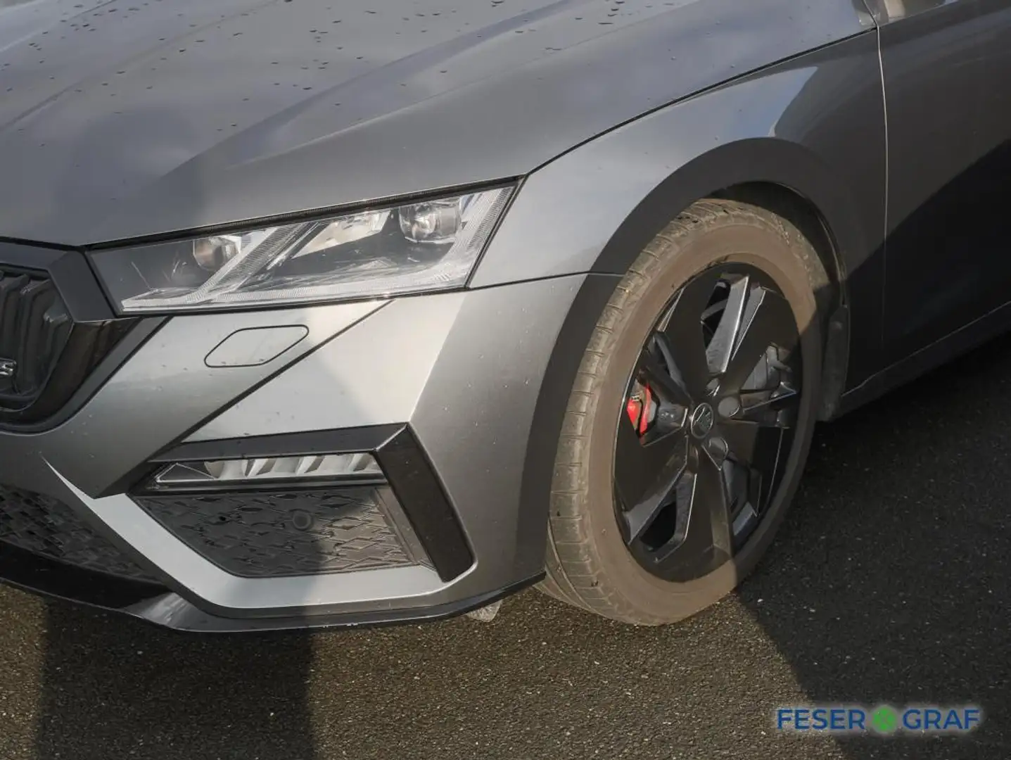 Skoda Octavia Combi RS 2.0 TDI DSG Navi AHK Pano LED SiHz Grau - 2