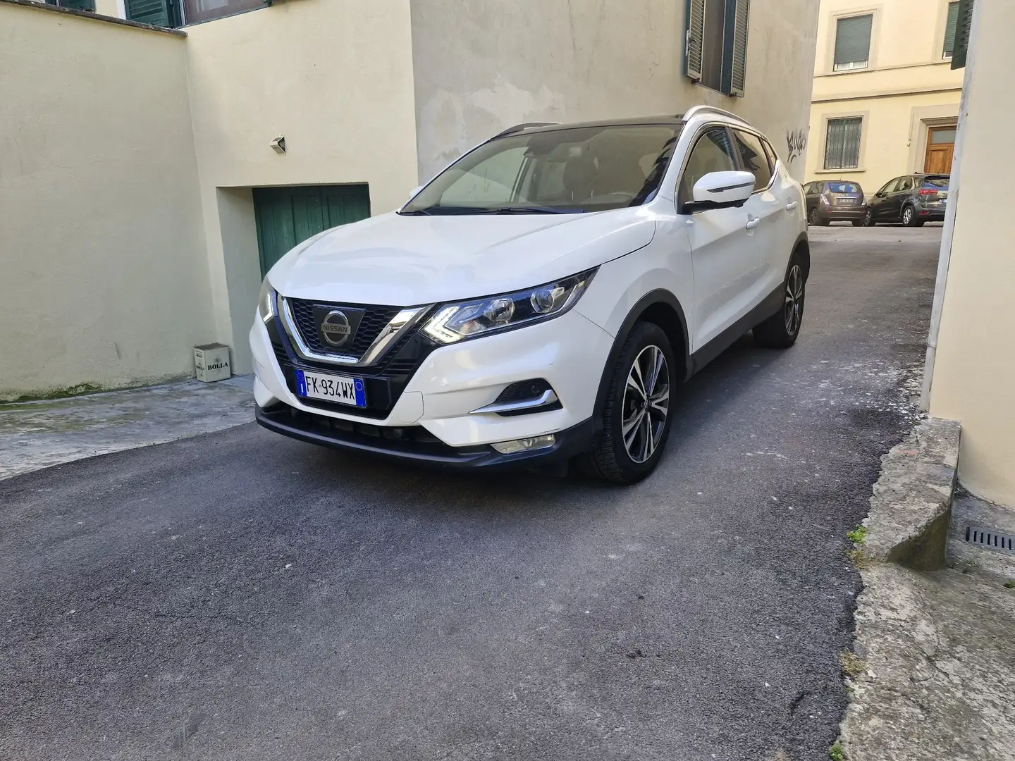 Nissan Qashqai 1.5 dci Tekna 110cv - 1
