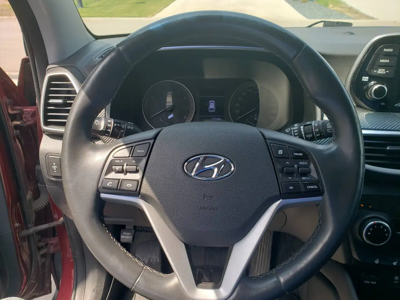 Hyundai TUCSON снимка Hyundai TUCSON