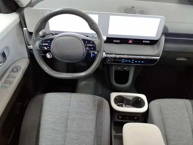 Hyundai Ioniq view 10