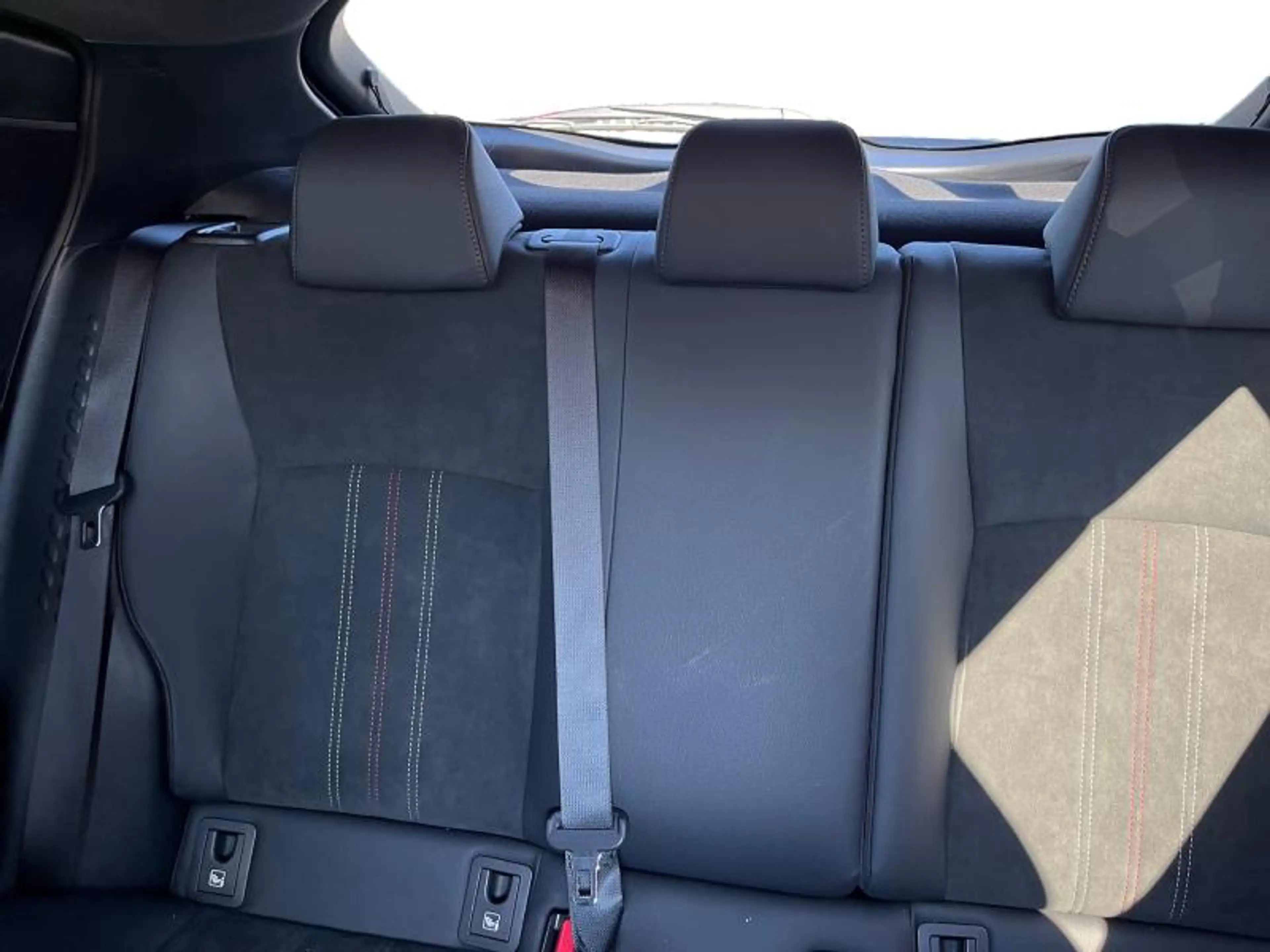 Toyota C-HR 2.0 Hybrid GR SPORT — photo 16