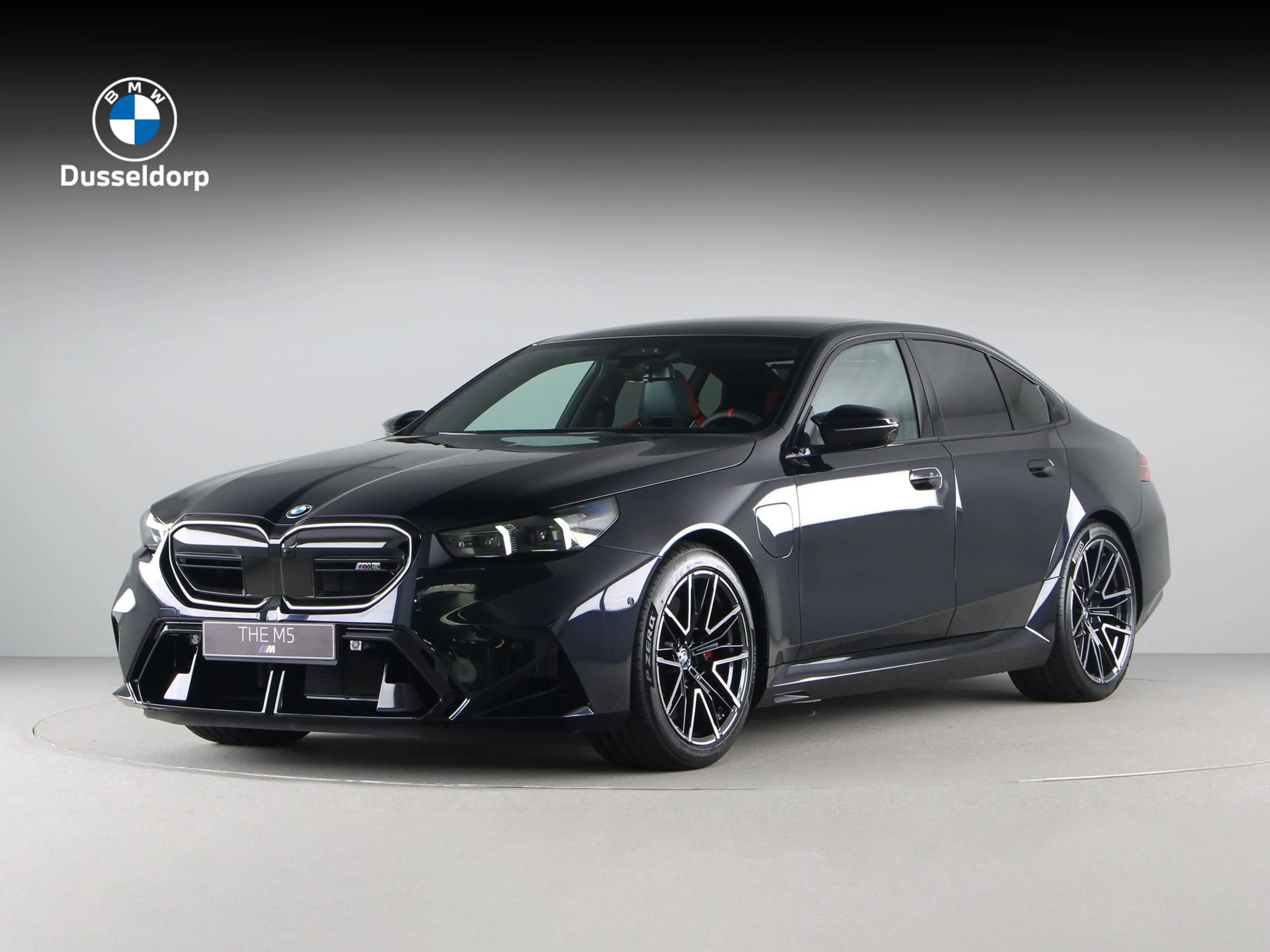 BMW M5 Sedan Comfort Pakket | M Driver's Pack | Driving A