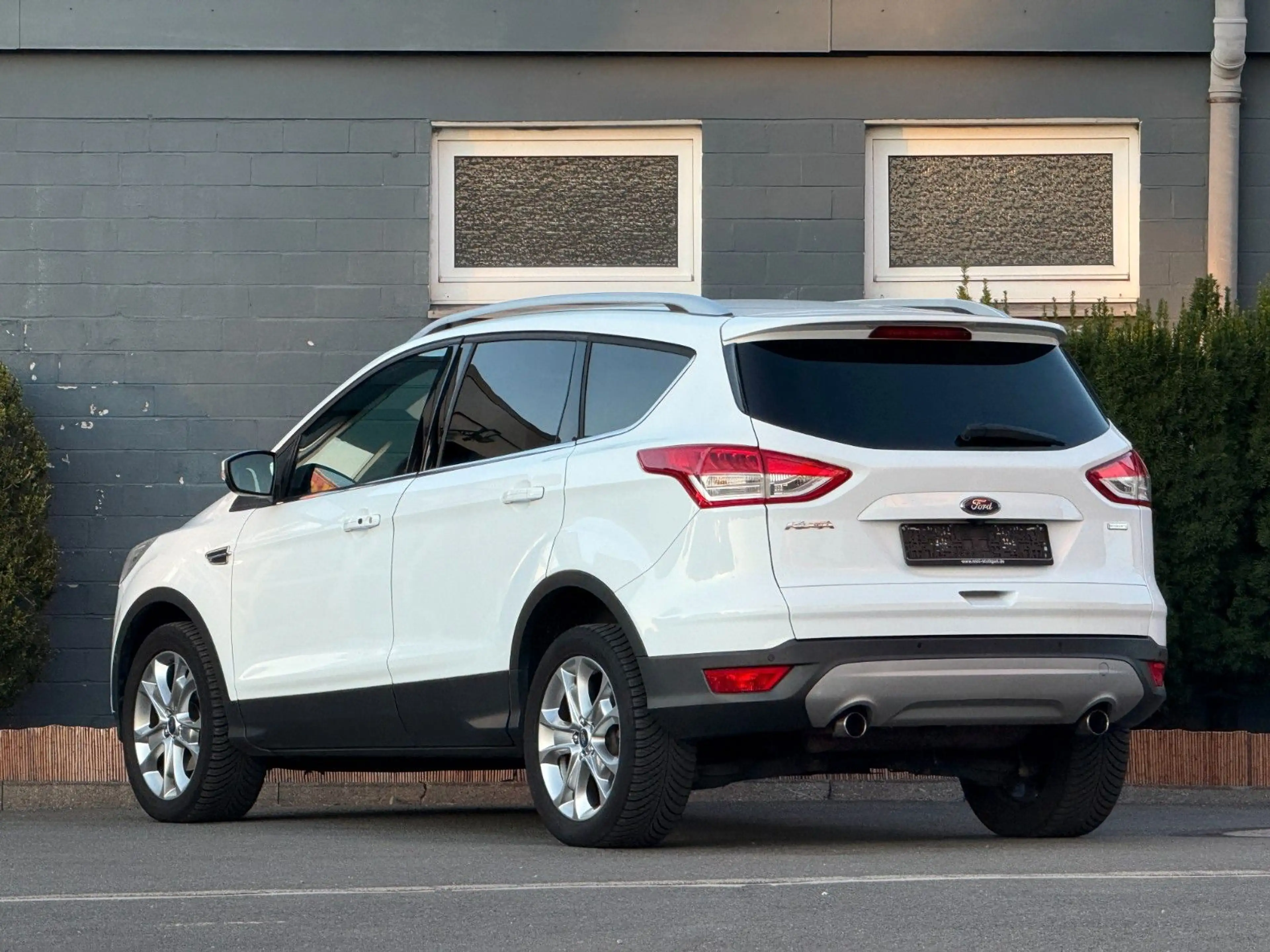 Ford Kuga Titanium 1,6*Pano*Kamera*Keyless*AHK*Xenon — photo 6
