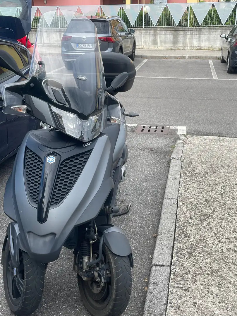 Piaggio MP3 300 Yourban LT i.e Grigio - 1