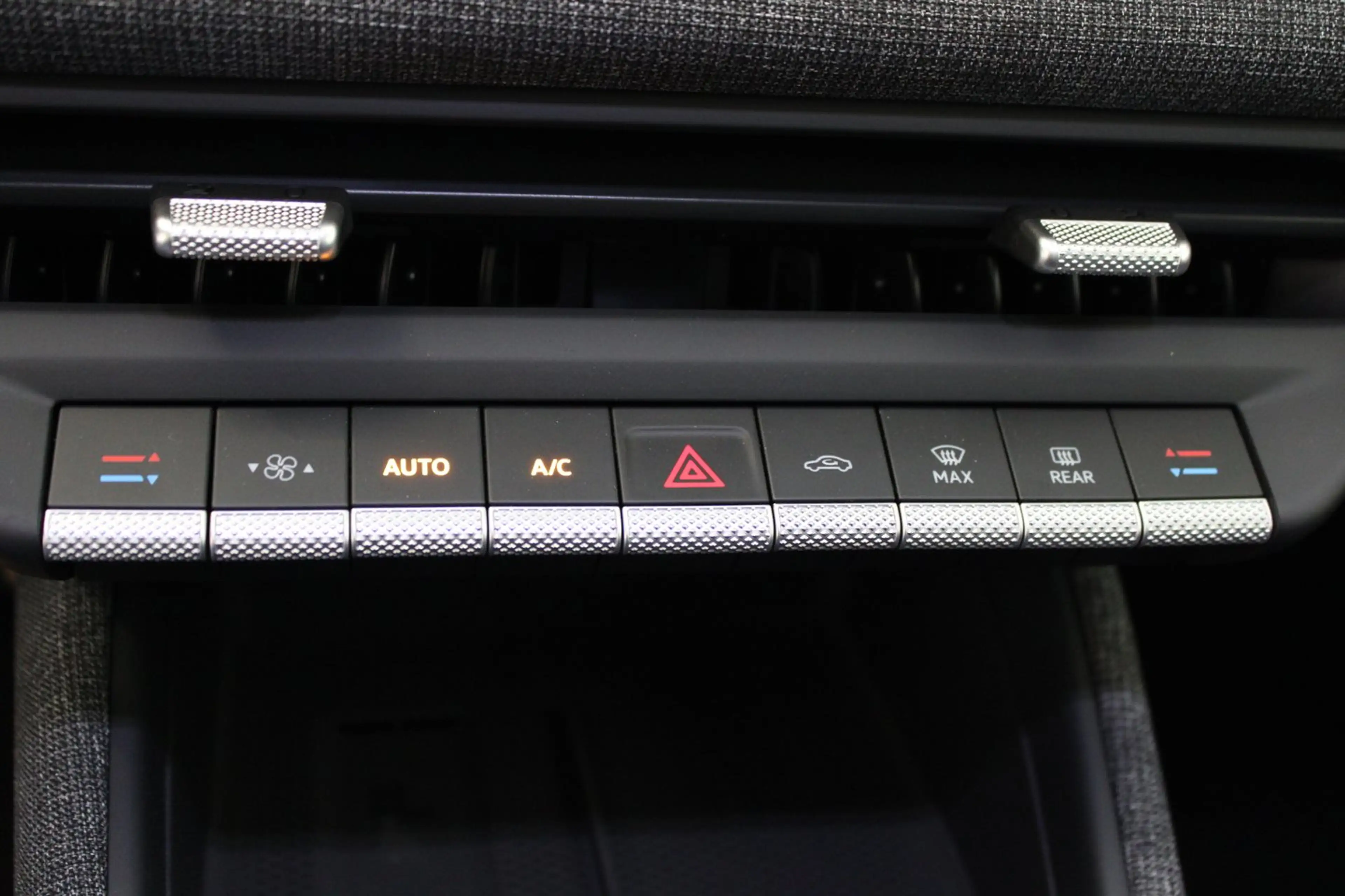 Volkswagen ID. Polo VW ID. Polo Style Edition+ 155 kW - 52 kWh — photo 12