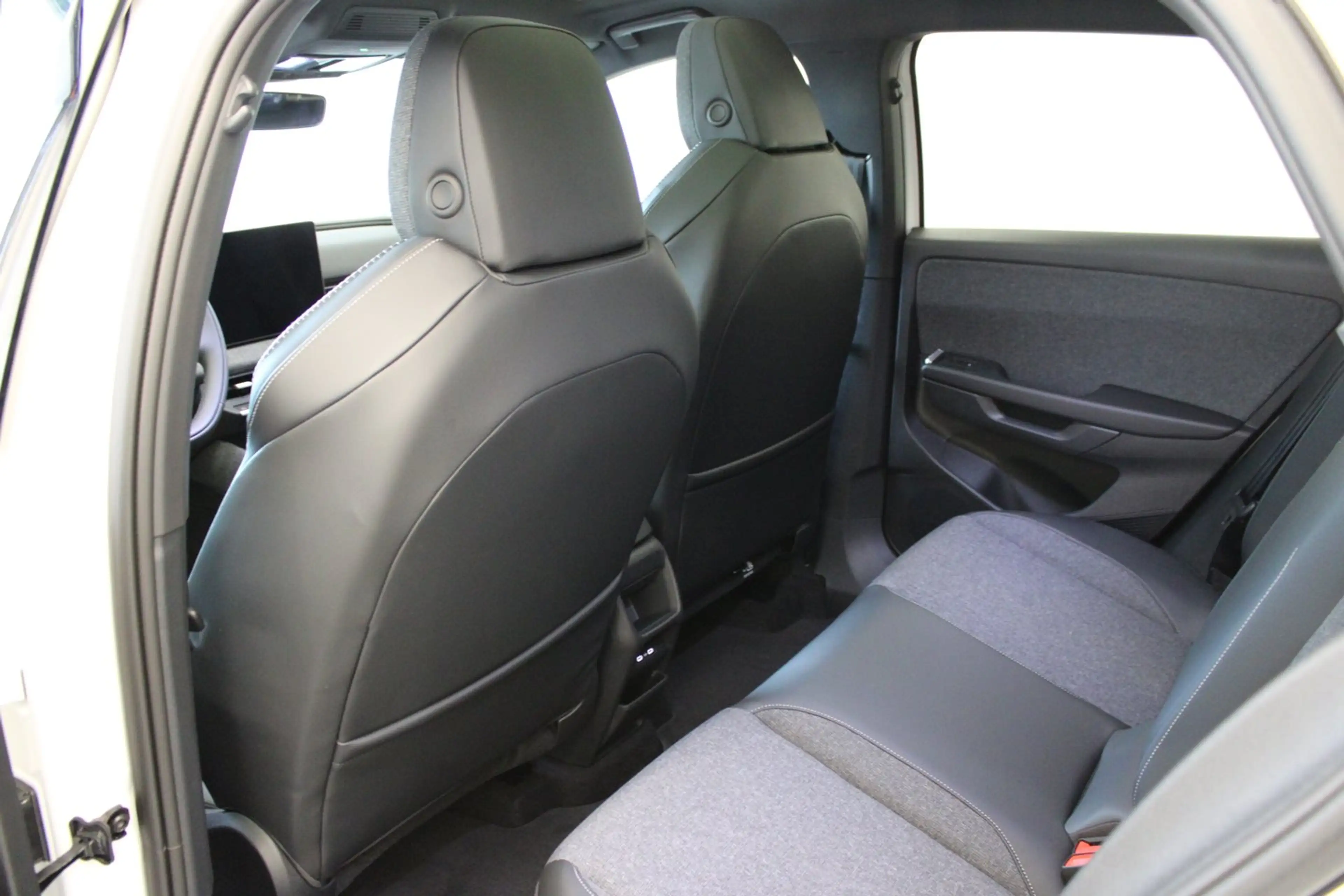 Volkswagen ID. Polo VW ID. Polo Style Edition+ 155 kW - 52 kWh — photo 7