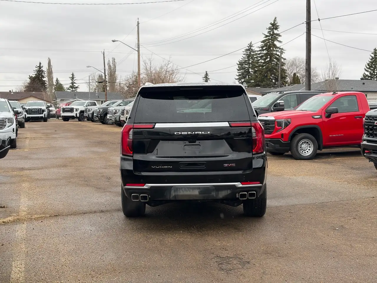 GMC Yukon снимка GMC Yukon