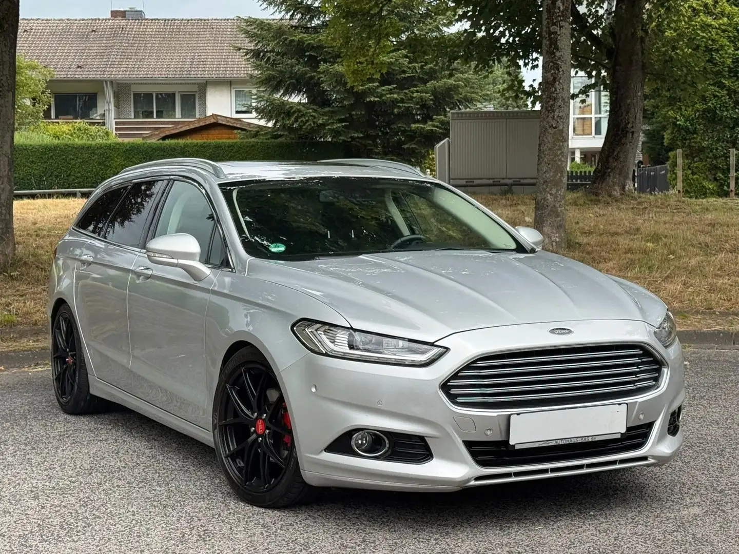 Ford Mondeo Turnier 2.0 TDCi Titanium ST-Line *TOP* Silber - 2
