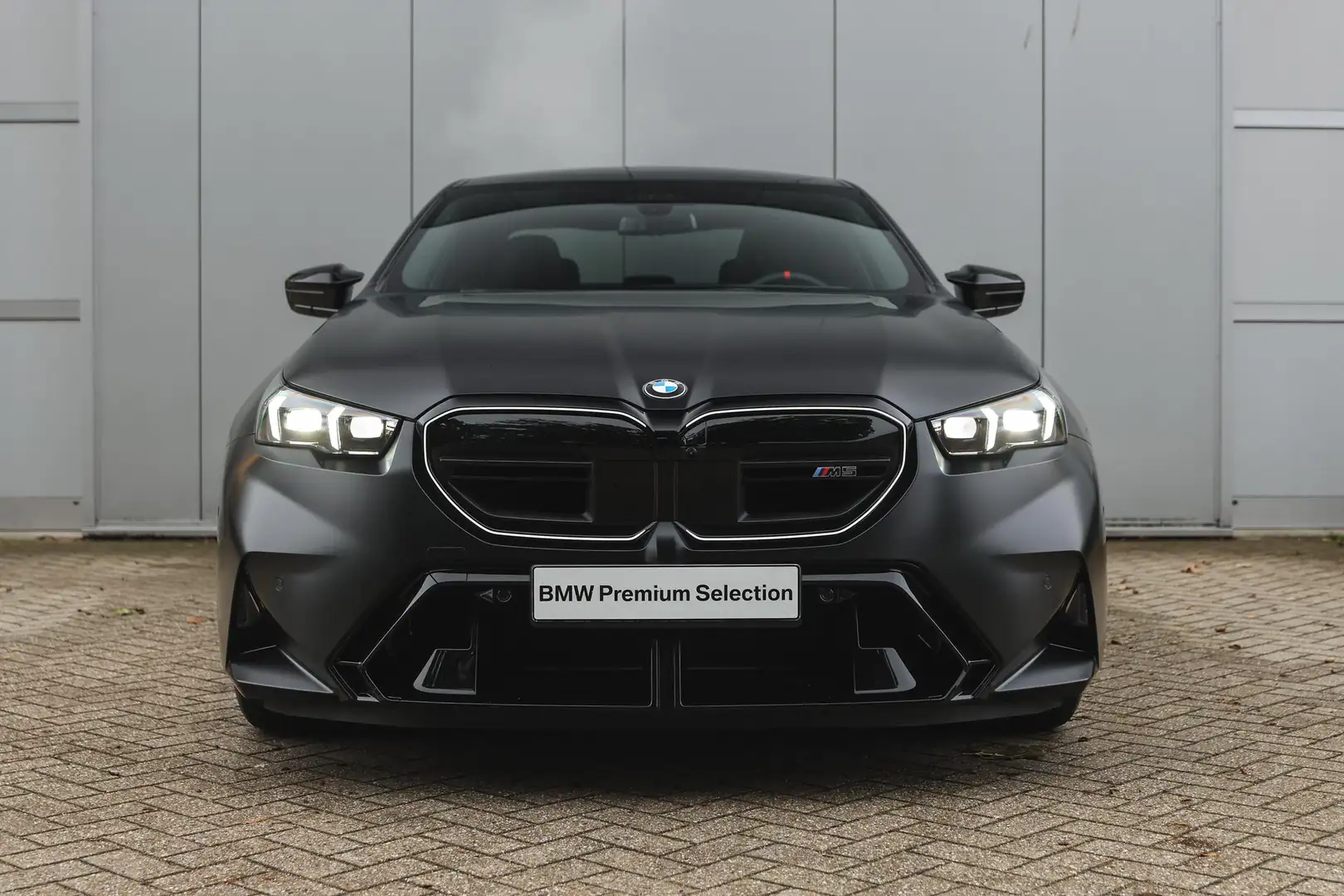 BMW M5 5 Serie Automaat / M Drive Professional / Panorama Noir - 2
