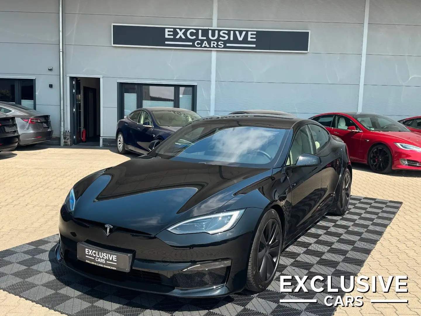 TESLA Model S