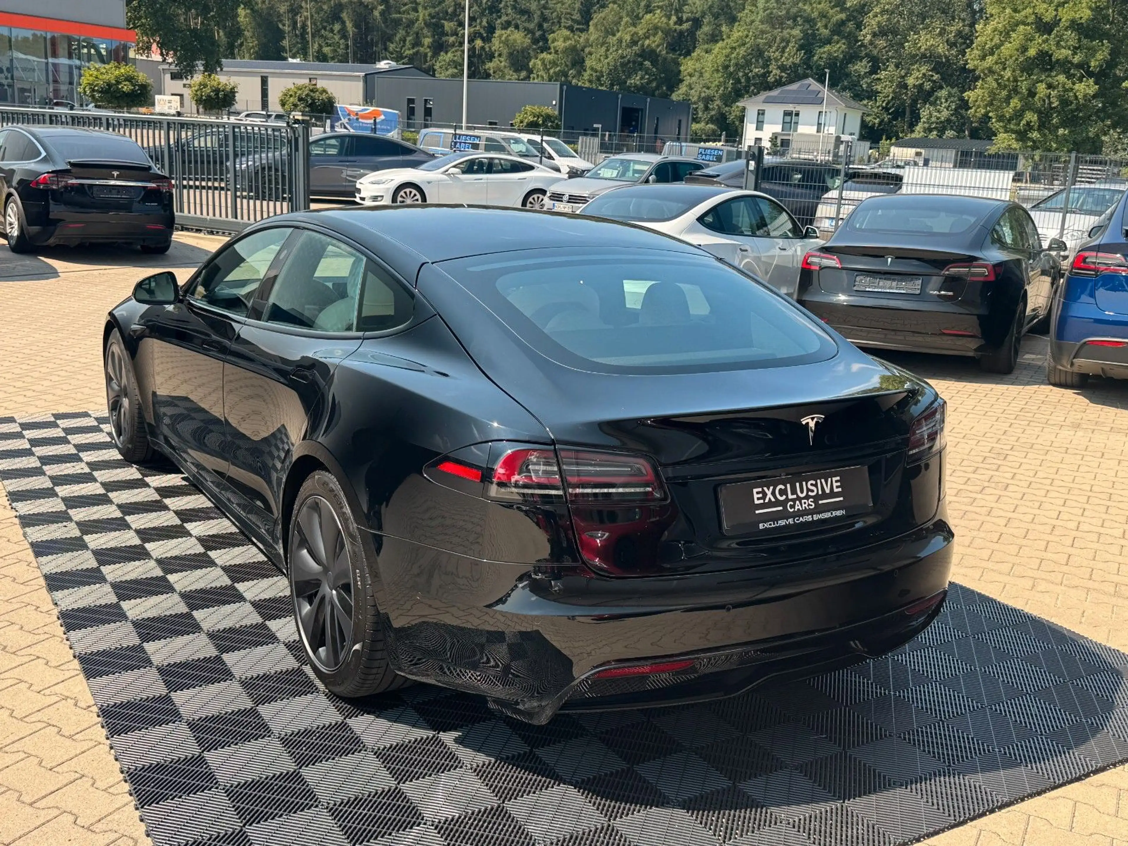Tesla Model S MODEL S PALLADIUM | MATRIX | CREAM | — photo 6