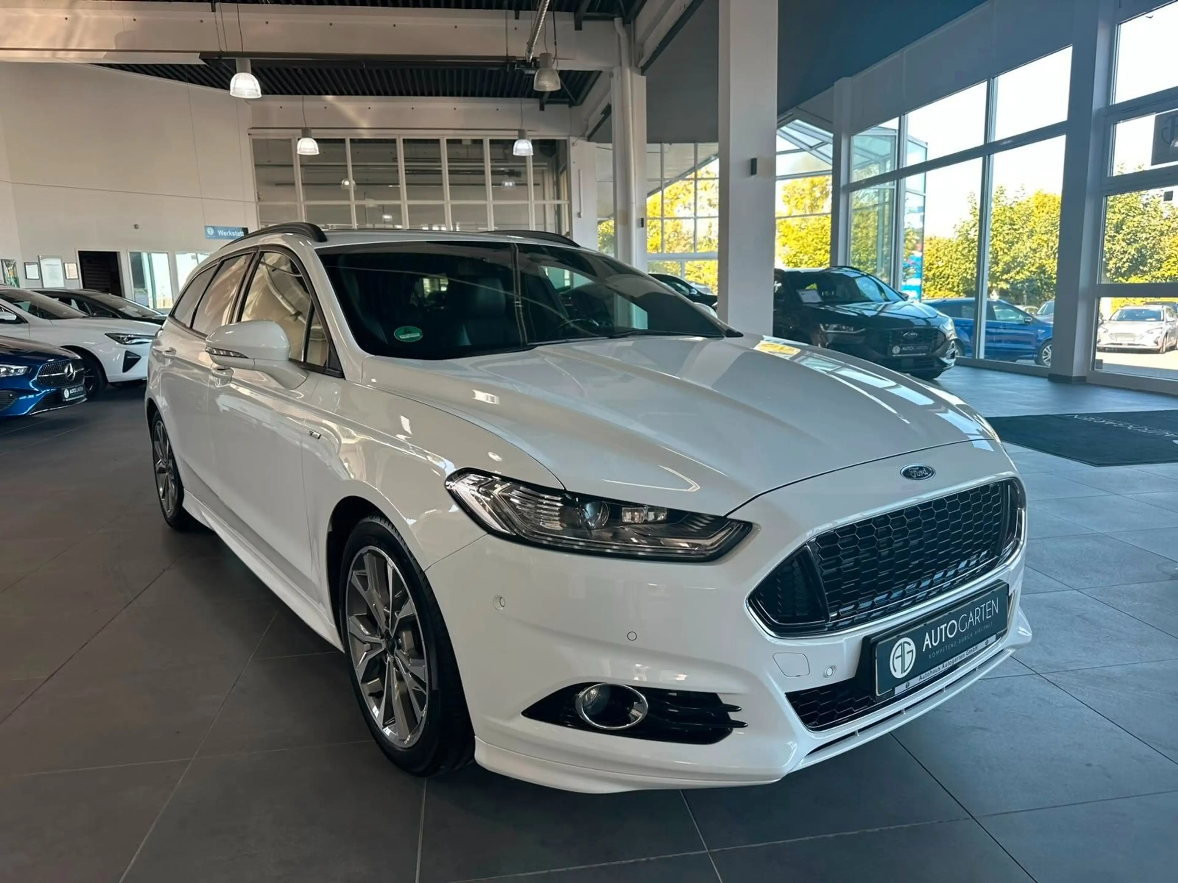Ford Mondeo Turnier ST-Line*PDC*KAM*AHK*SHZ*Panorama — photo 3
