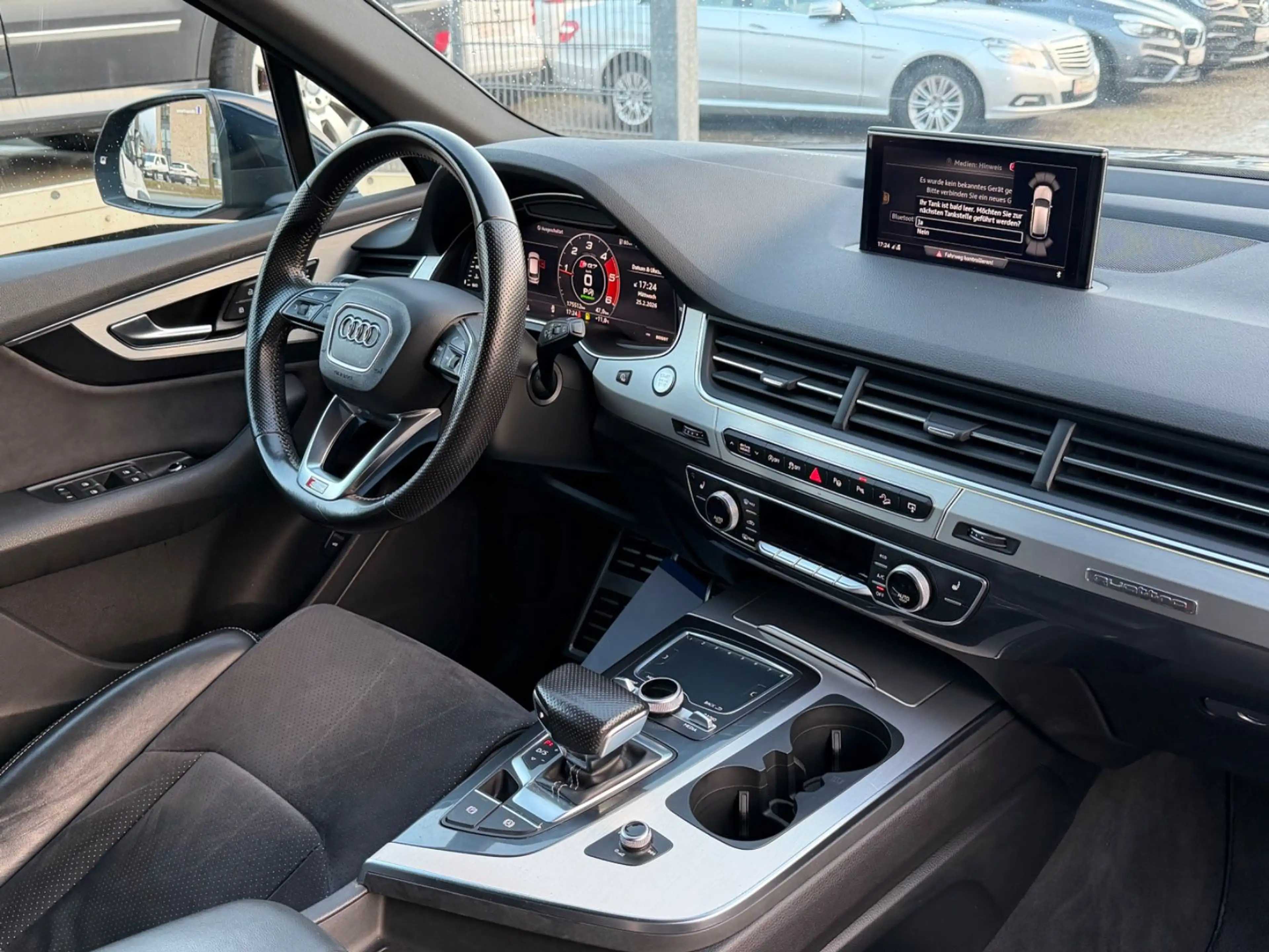 Audi Q7 3.0 TDI  S line Xenon+ Memory 7-Sitze *PANO* — photo 13