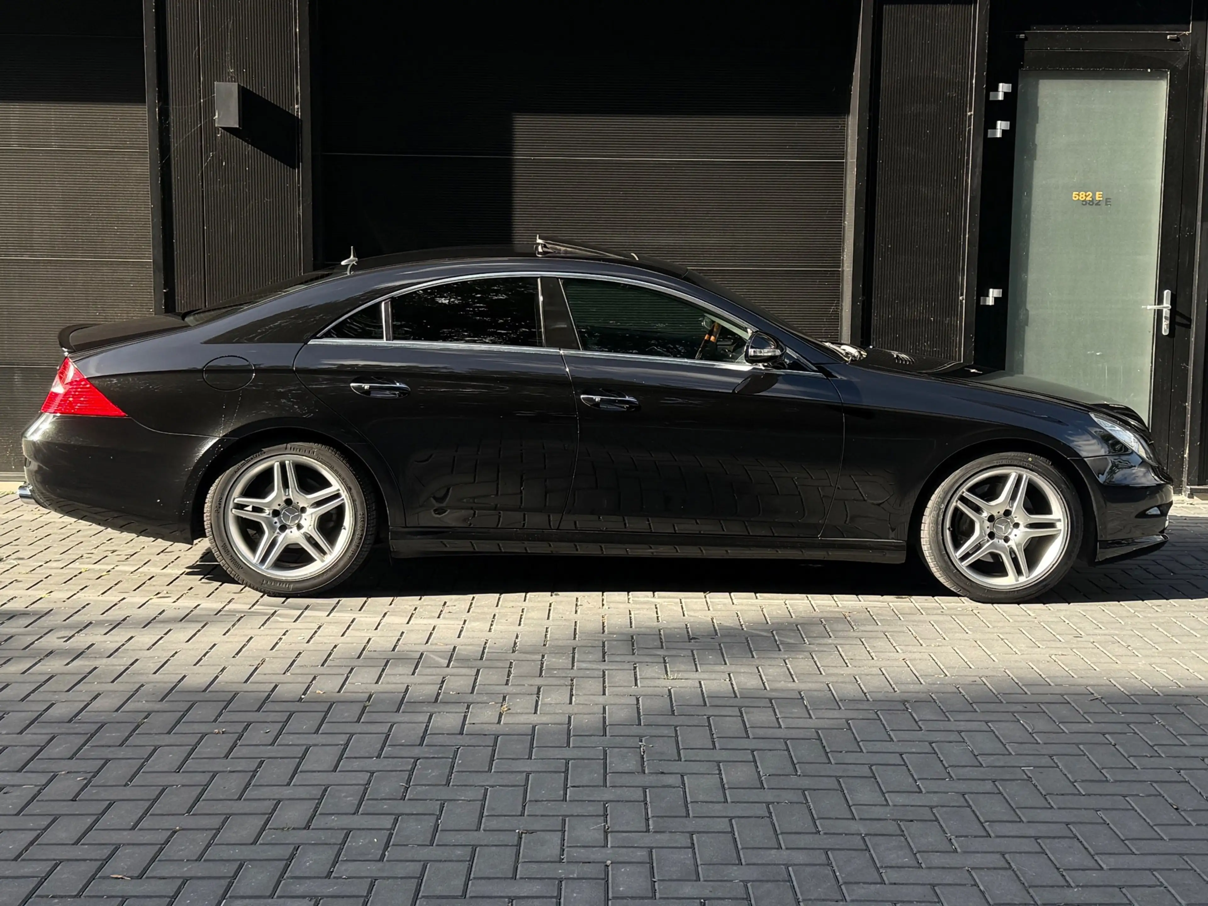 Mercedes-Benz CLS 500 LUCHTVERING/SCHUIFDAK/AMG/APK 20-06-2027 — photo 12