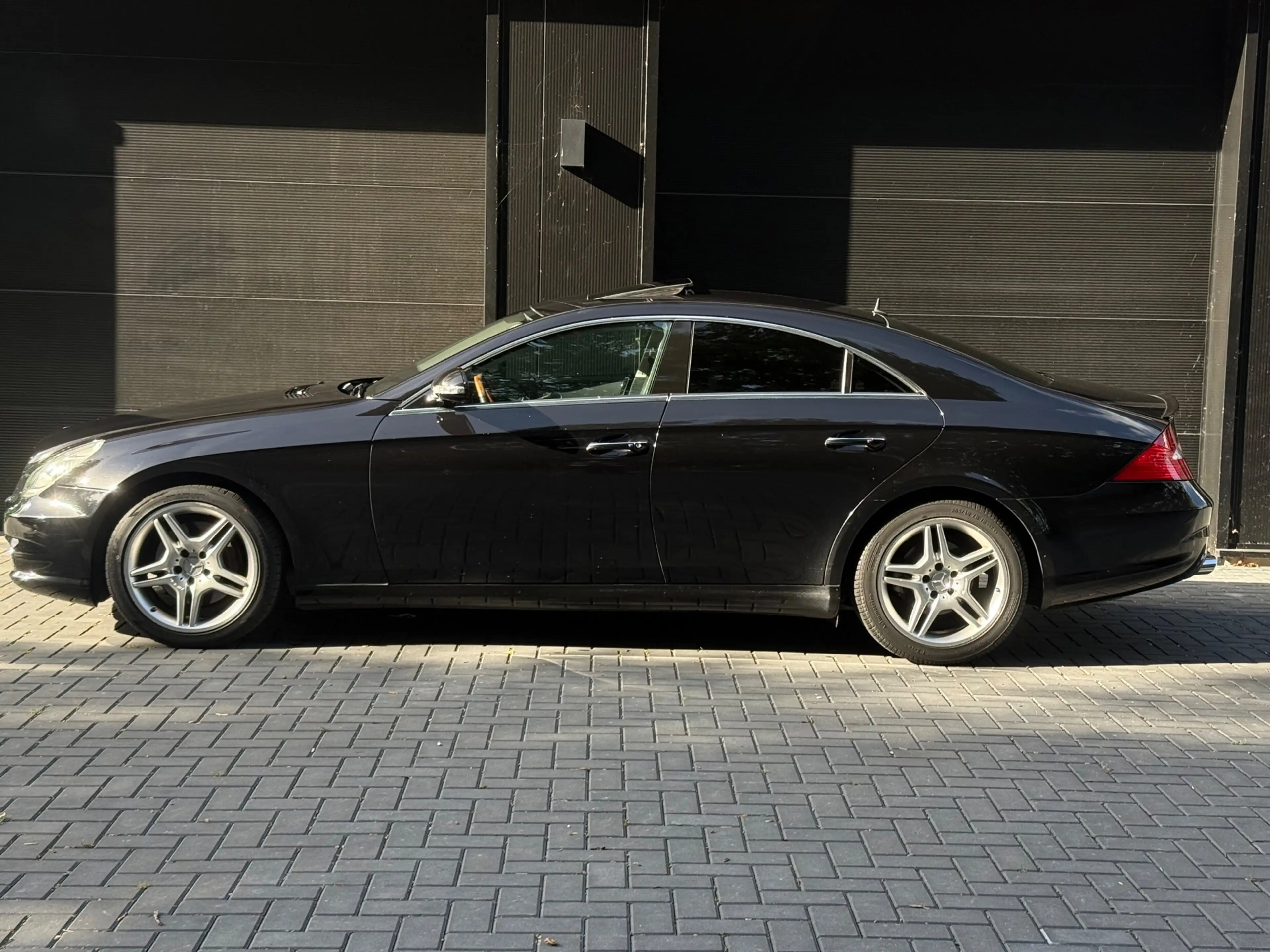 Mercedes-Benz CLS 500 LUCHTVERING/SCHUIFDAK/AMG/APK 20-06-2027 — photo 6