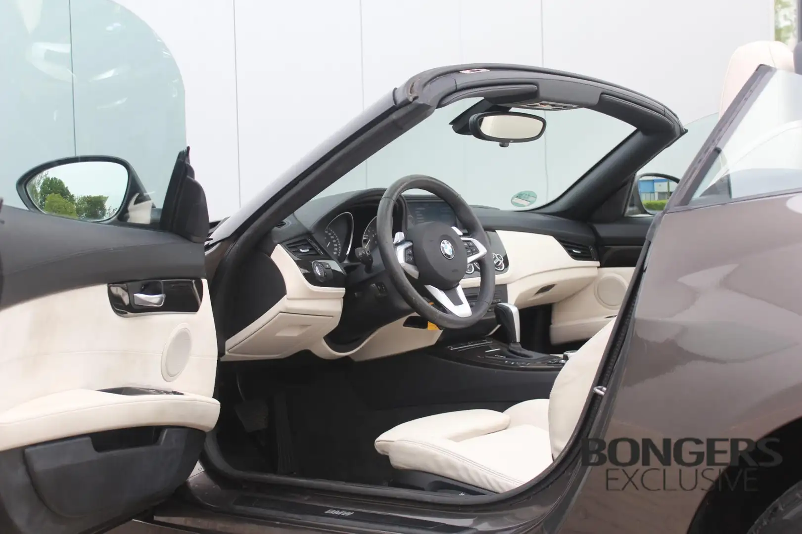 BMW Z4 Roadster SDrive23i Introduction | 1 eign | Ned voe Hnědá - 2