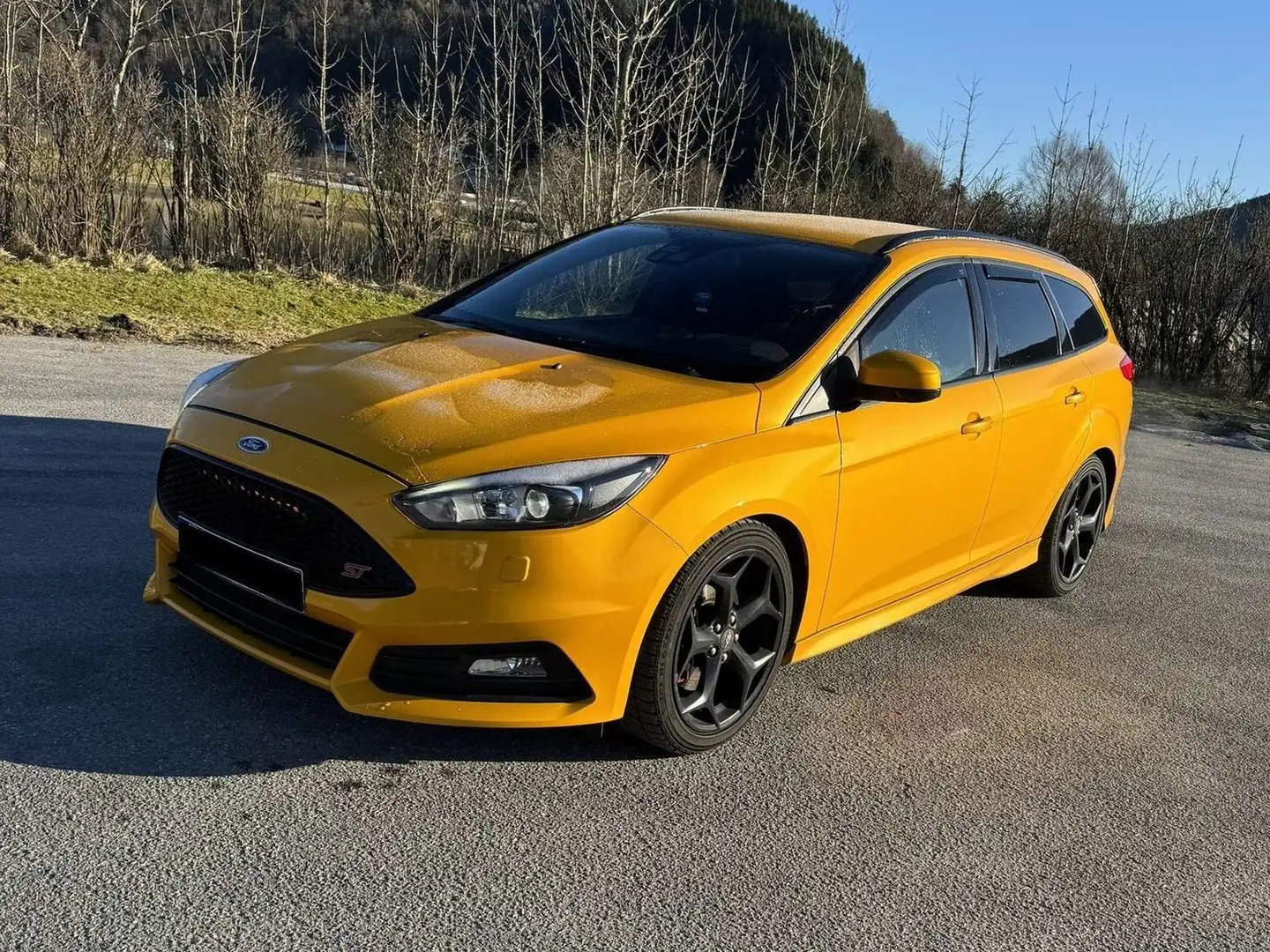 Ford Focus Focus Turnier 2.0 TDCi ST mit Leder-Exclusiv-Paket Gelb - 2