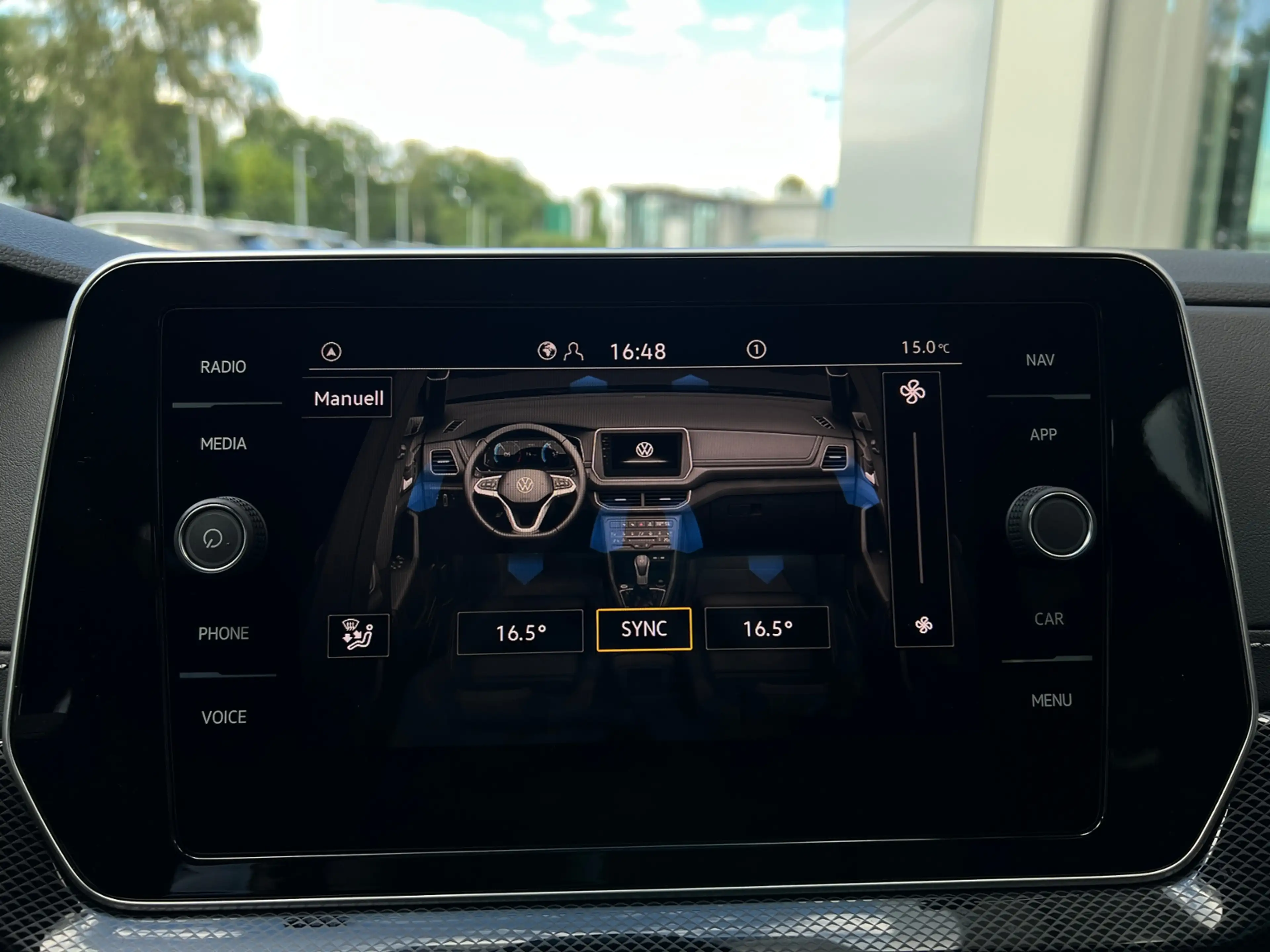 Volkswagen T-Cross R-Line 1.5 TSI DSG *AHK,IQ.LIGHT,ACC,App-Connect, — photo 14