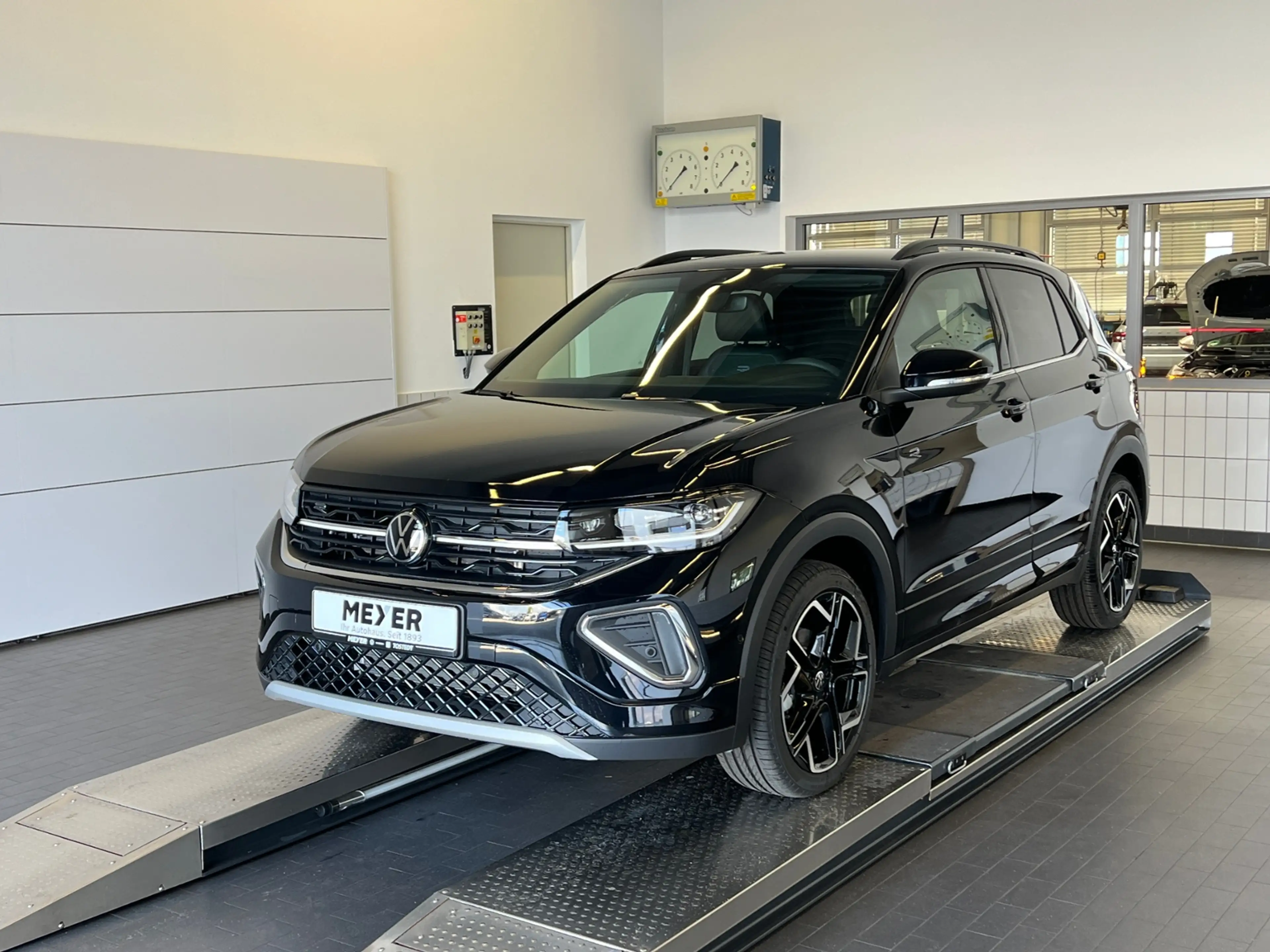 Volkswagen T-Cross R-Line 1.5 TSI DSG *AHK,IQ.LIGHT,ACC,App-Connect, — photo 2