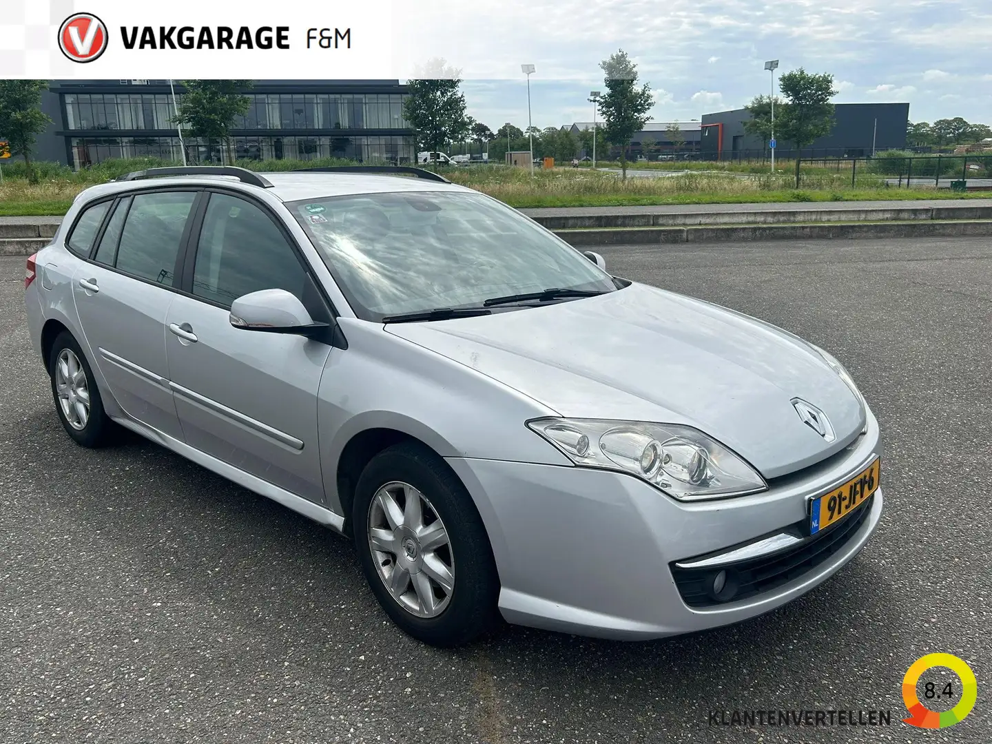Renault Laguna Estate 2.0 16V Sélection Business Grey - 1