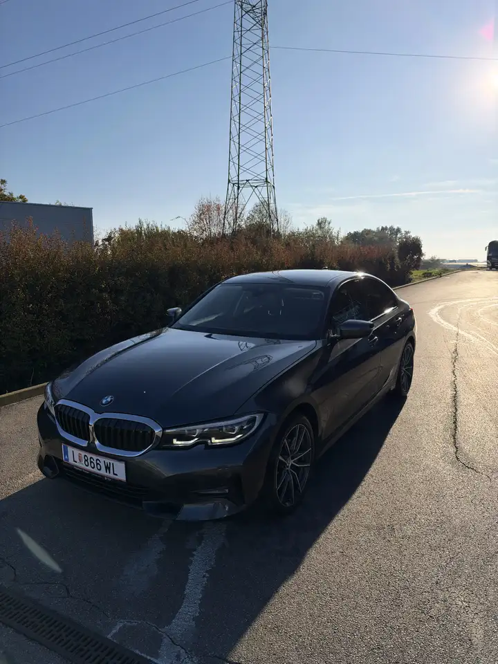 BMW 320