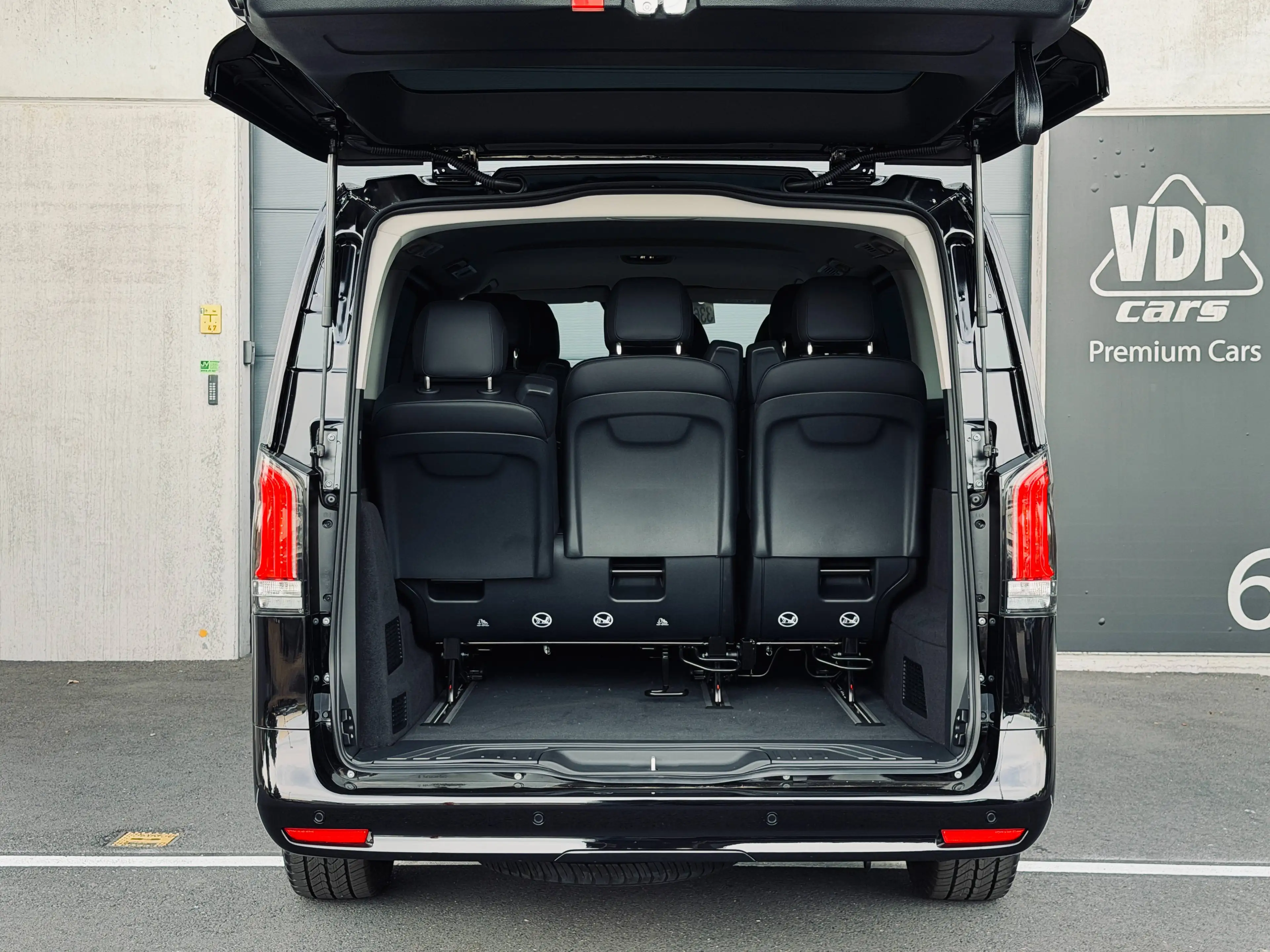 Mercedes-Benz Vito 116 TOURER L2 (€49.545 excl BTW) LEDER MULTIBEAM CAMERA 9ZIT 2SCHUIFD — photo 9