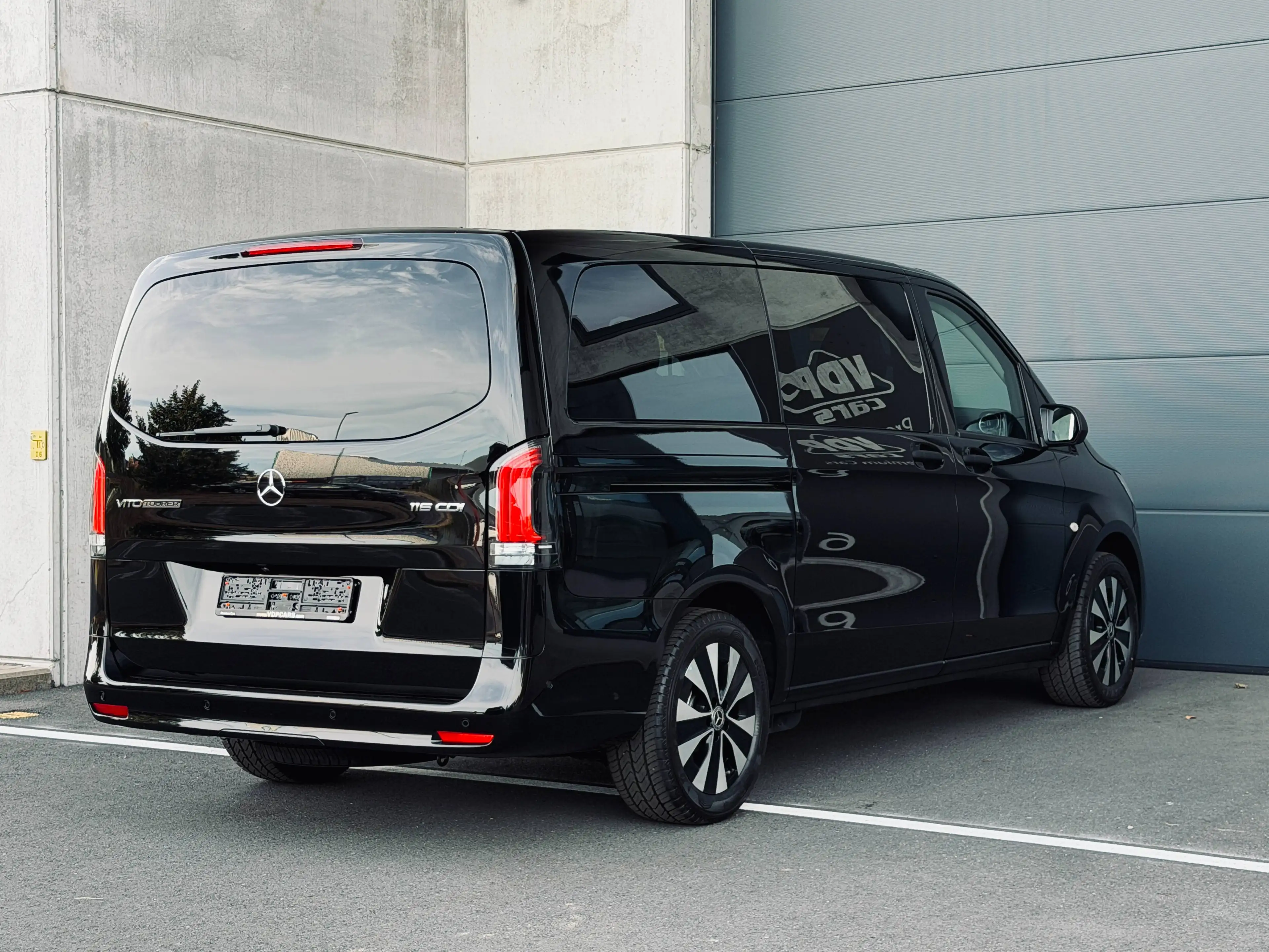 Mercedes-Benz Vito 116 TOURER L2 (€49.545 excl BTW) LEDER MULTIBEAM CAMERA 9ZIT 2SCHUIFD — photo 6