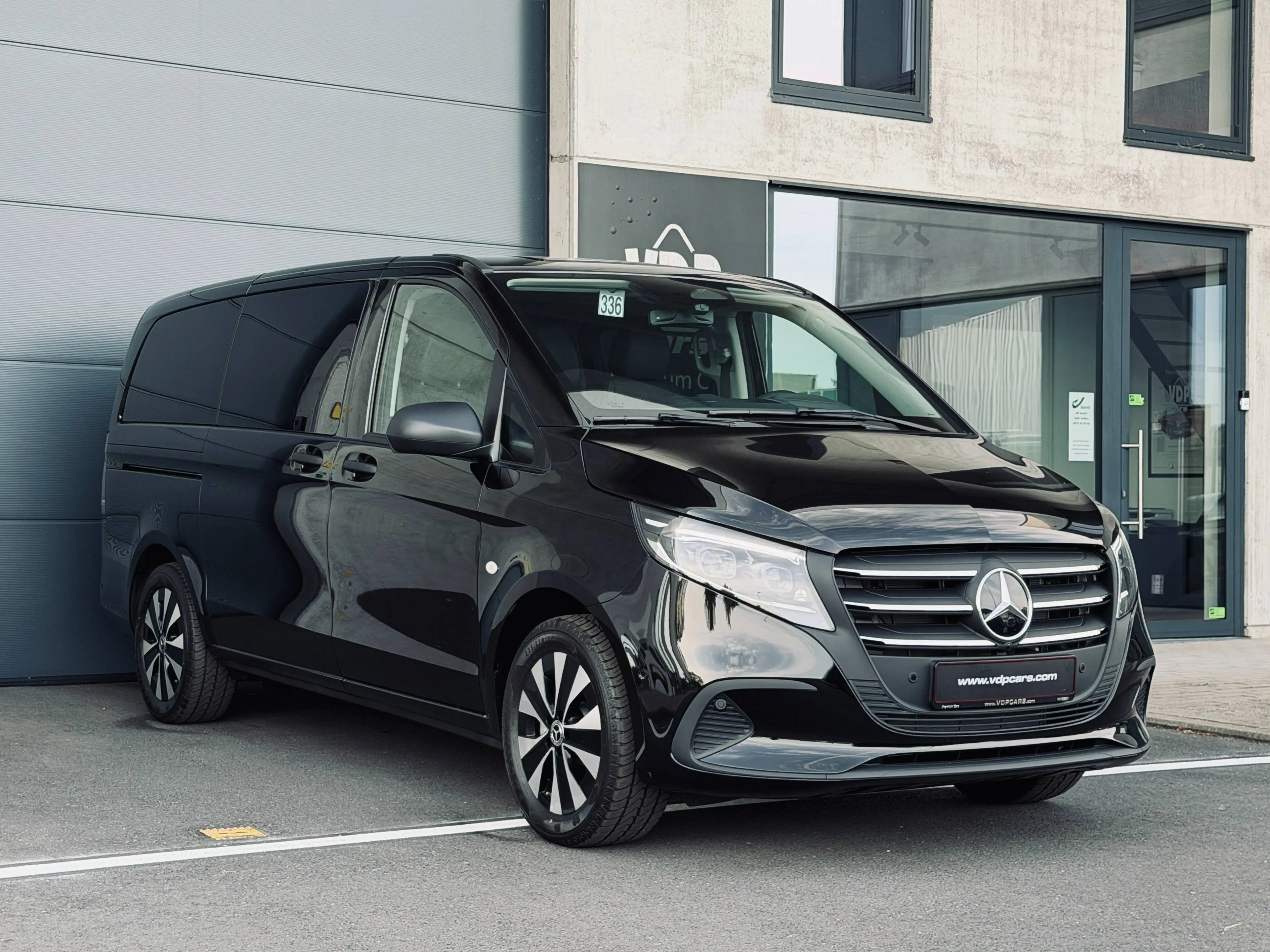 Mercedes-Benz Vito 116 TOURER L2 (€49.545 excl BTW) LEDER MULTIBEAM CAMERA 9ZIT 2SCHUIFD — photo 4