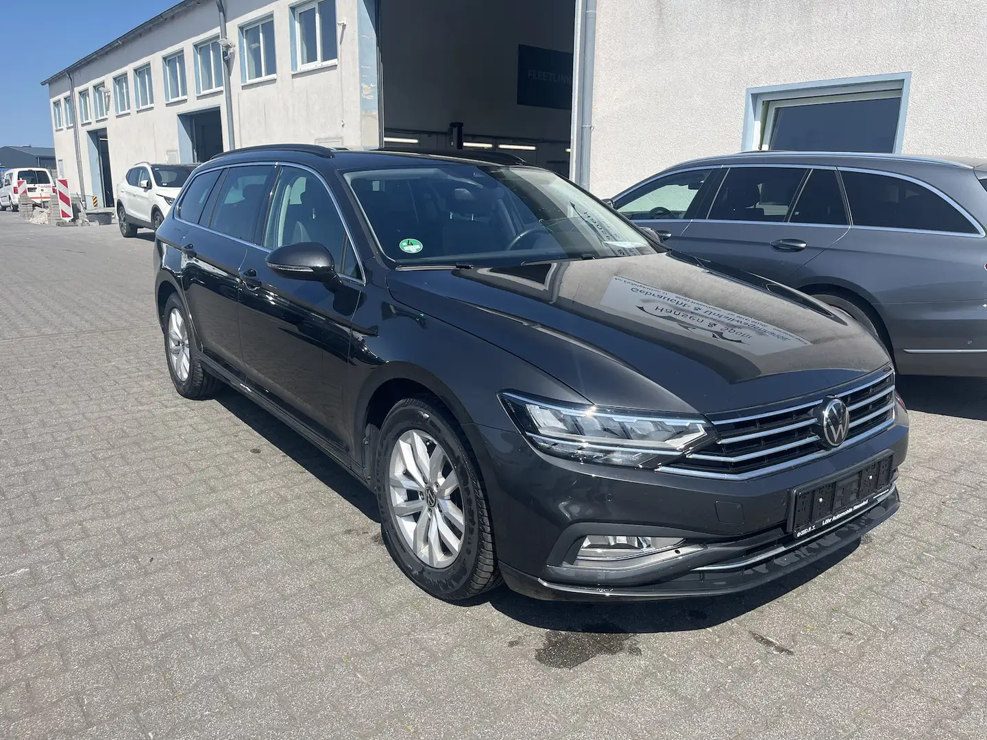 Volkswagen Passat Variant Business 2.0 TDI, DSG, Navi, Alu Nero - 2
