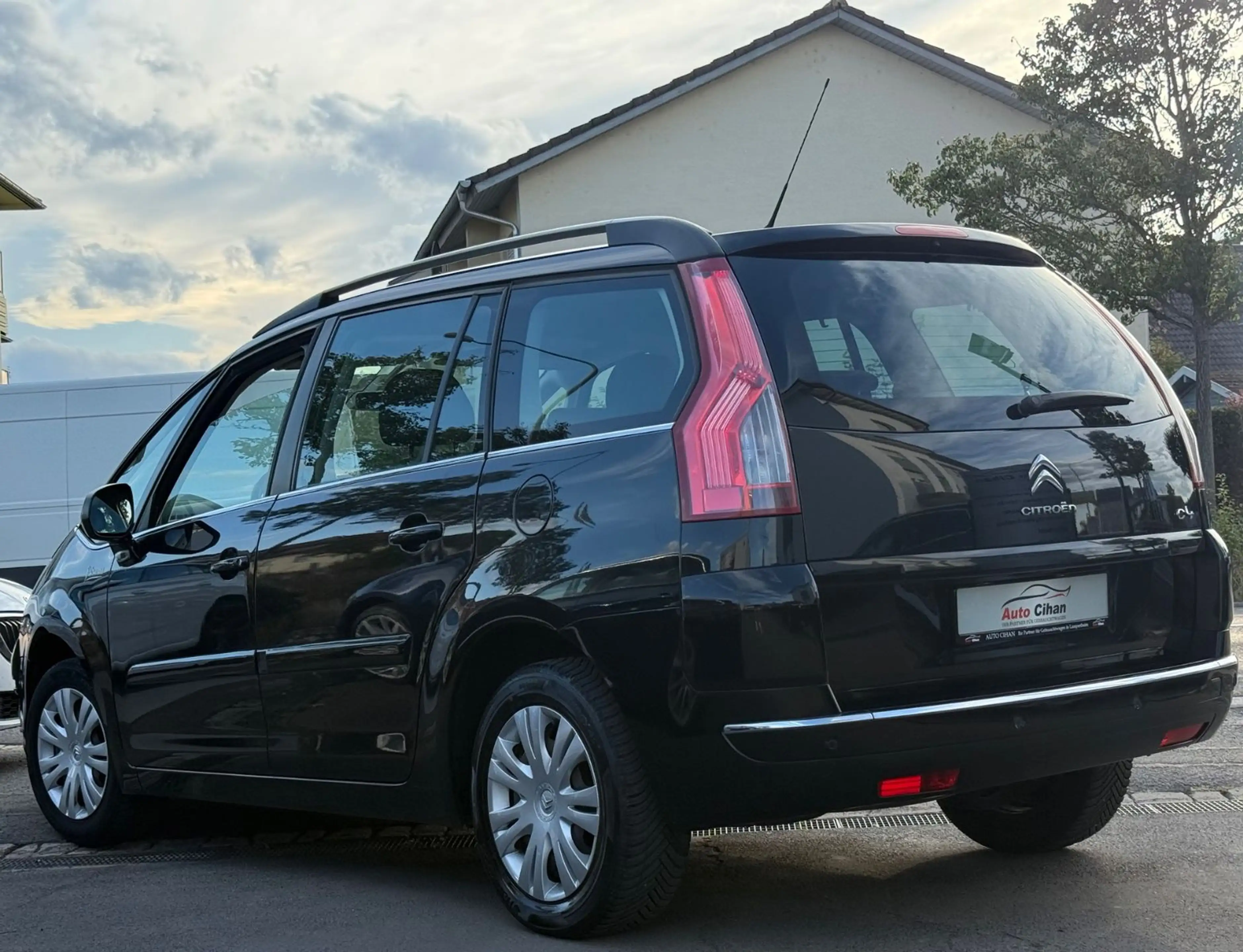 Citroen Grand C4 Picasso Tendance 7-SITZE! TÜVNEU! TOP! — photo 6